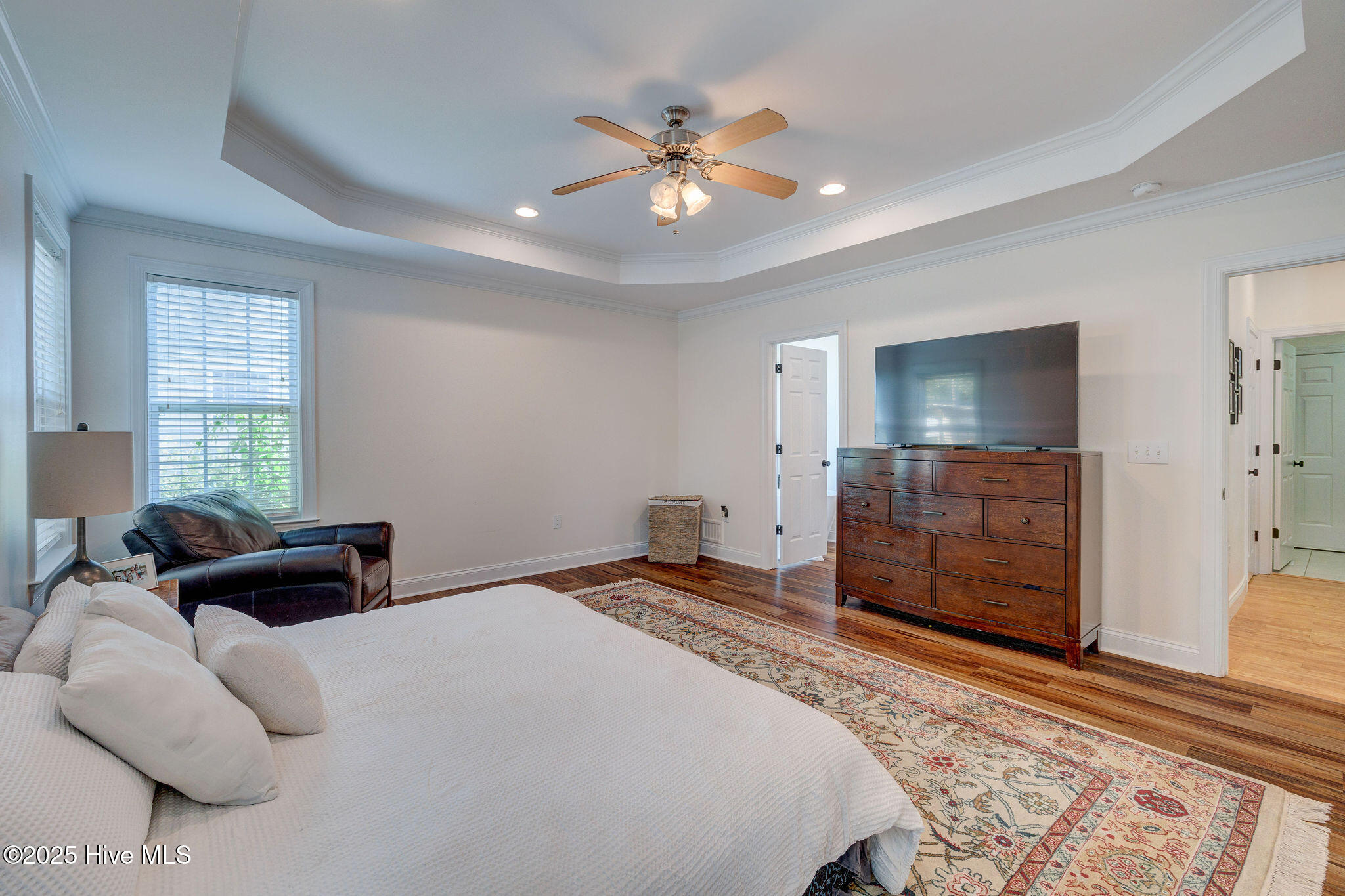 100529617 | Photo 28