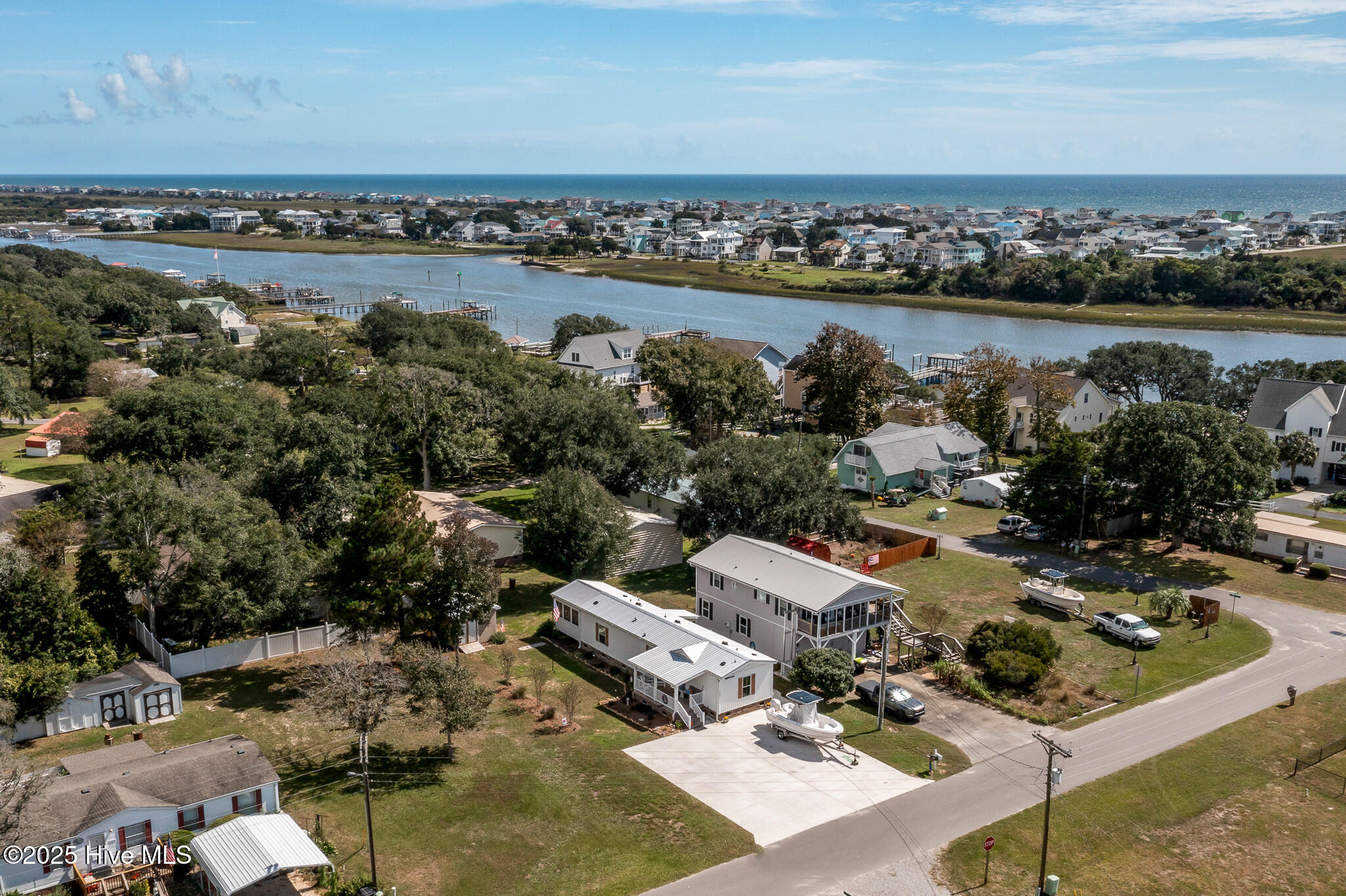 100535195 | Photo 40