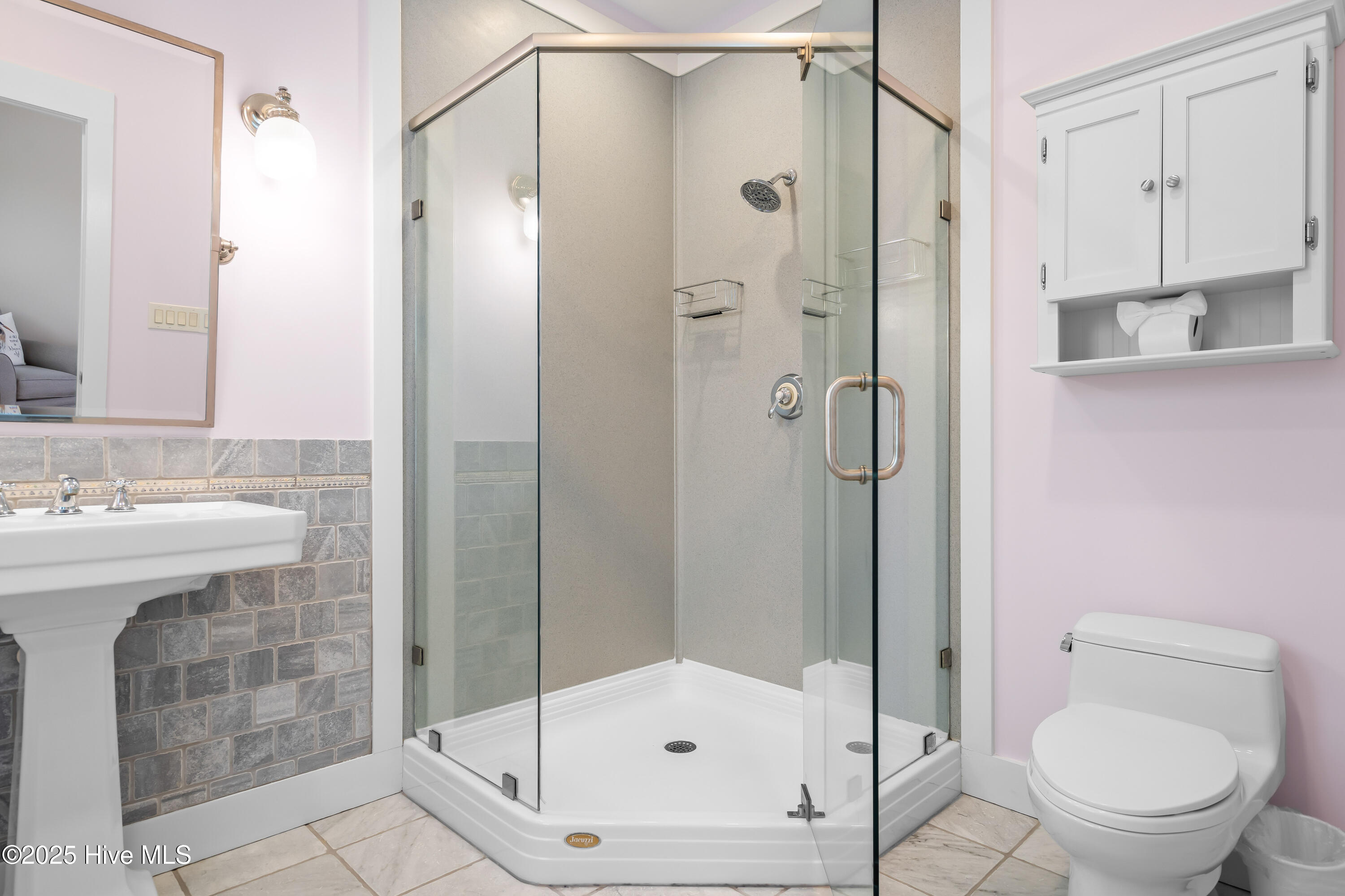 100555260 | Photo 21