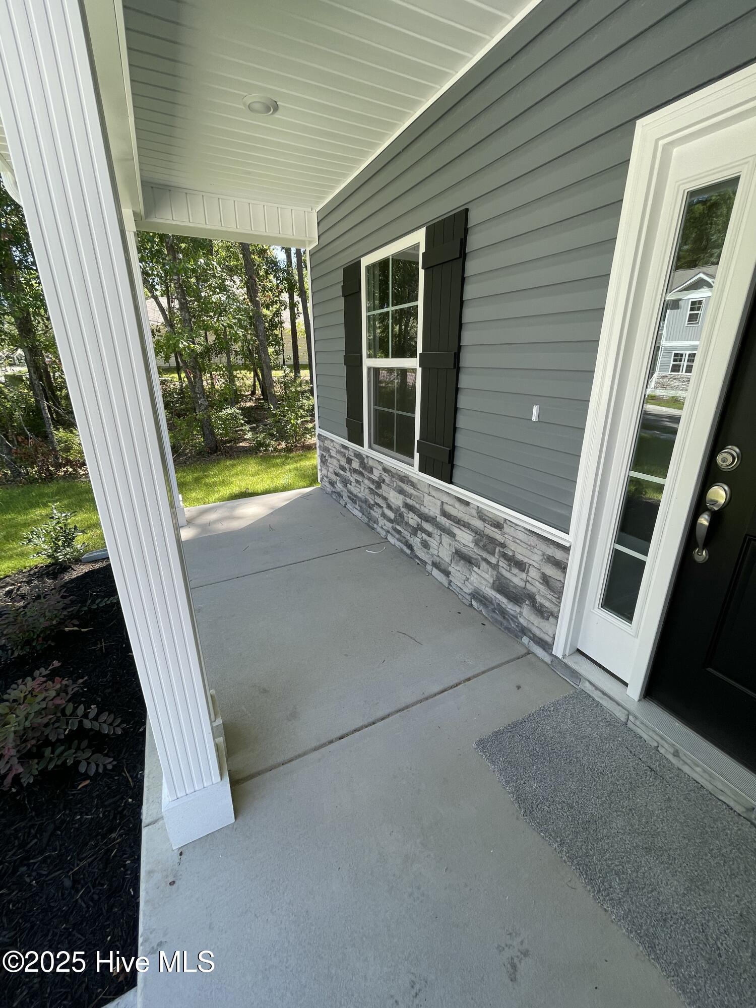 100425636 | Photo 12