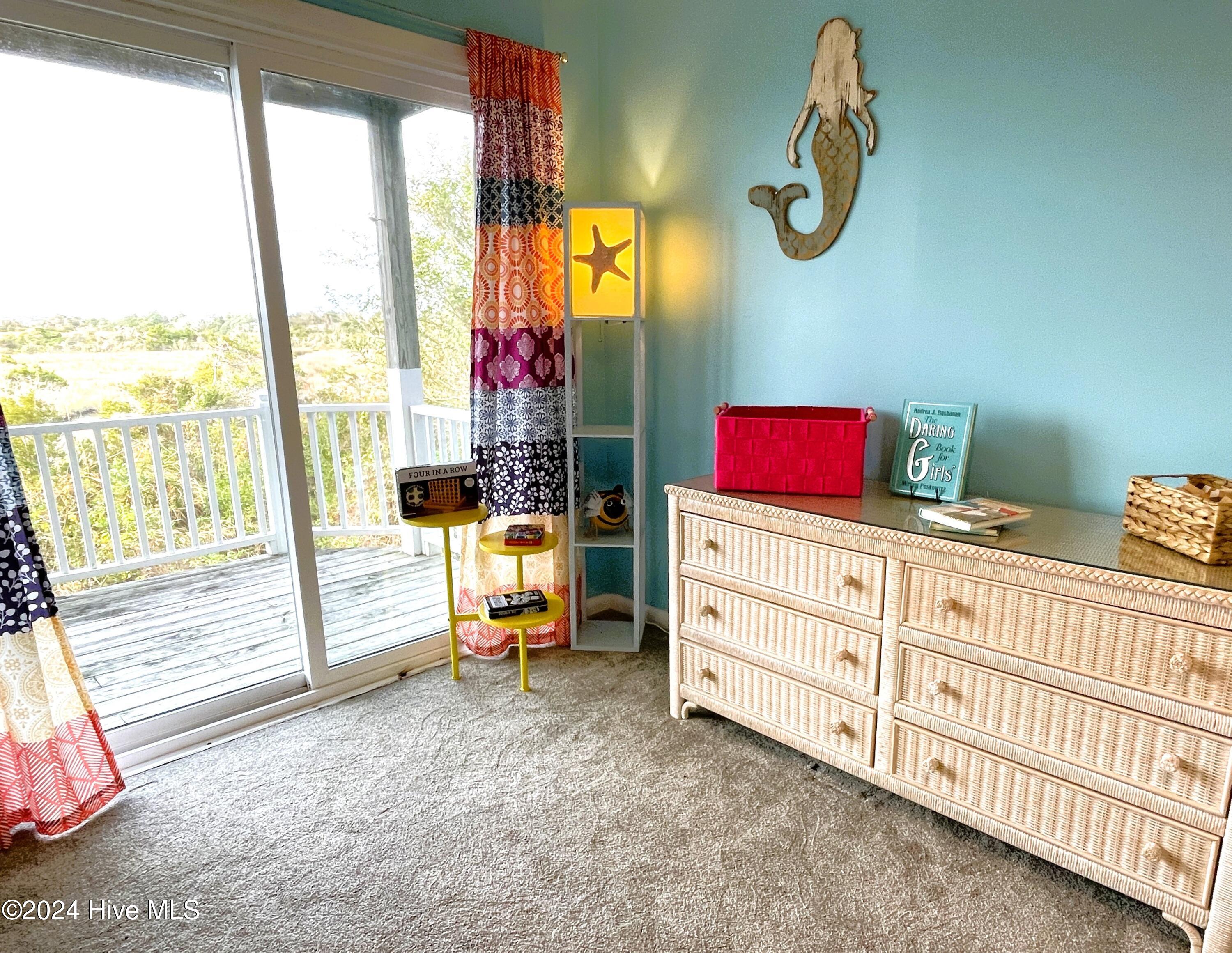 100468646 | Photo 24