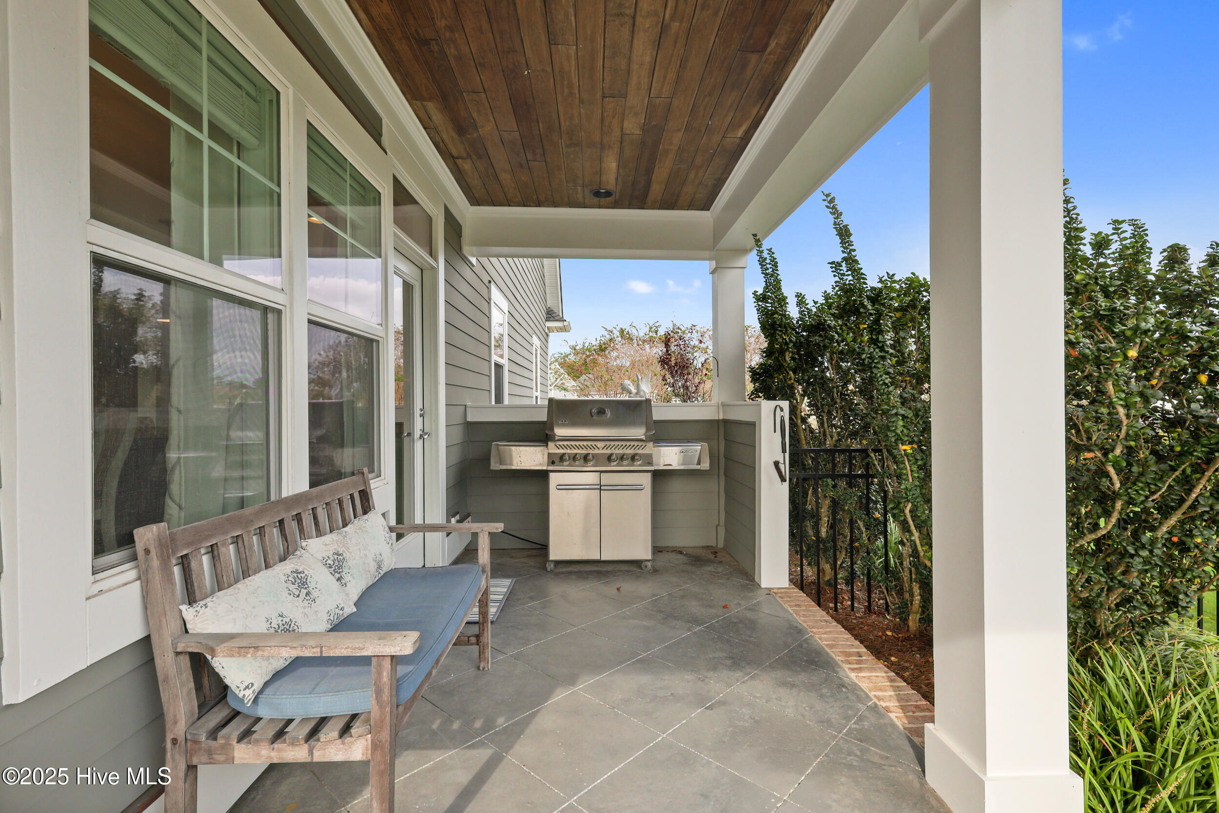 100536655 | Photo 58