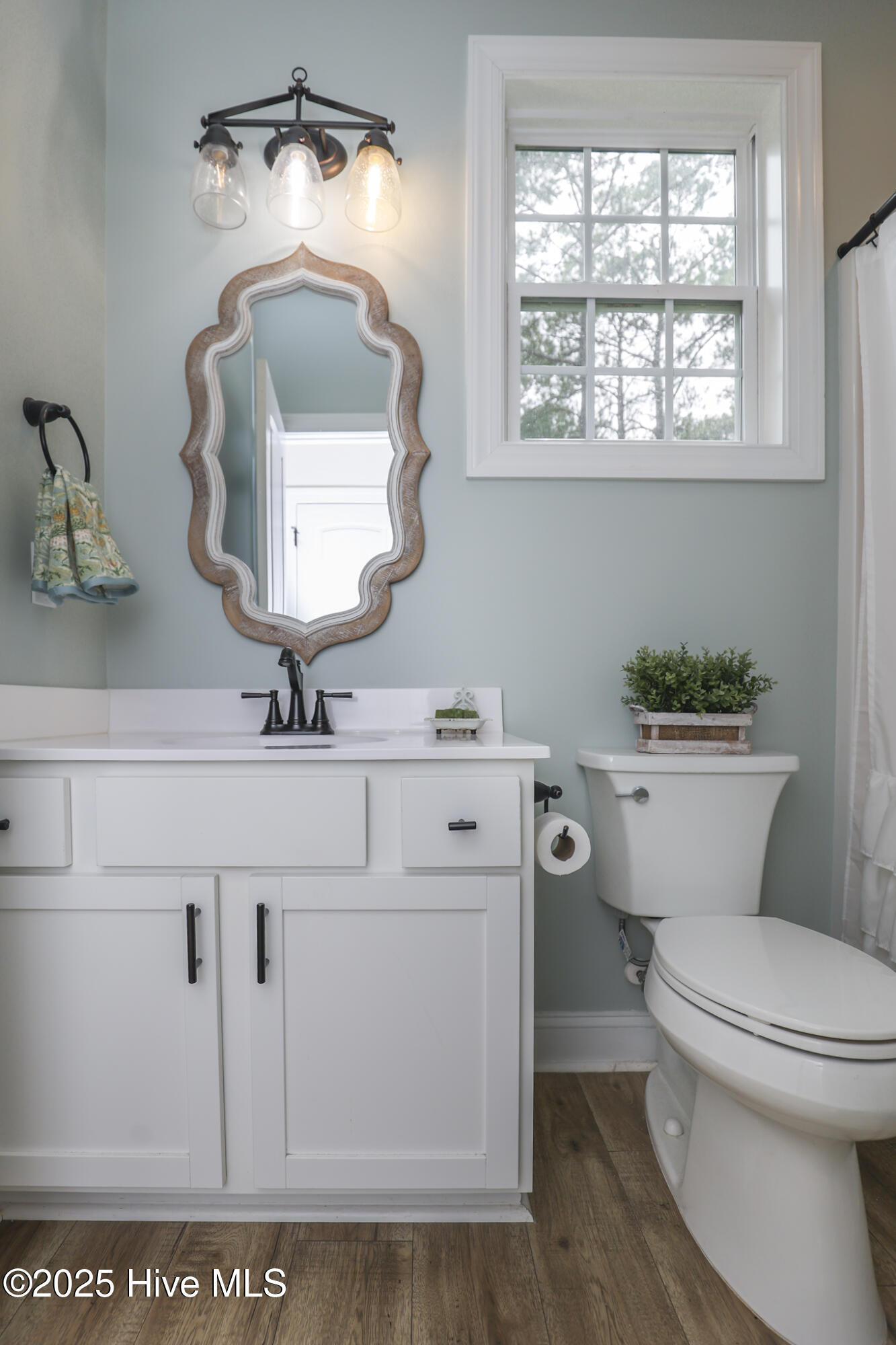 100513900 | Photo 30