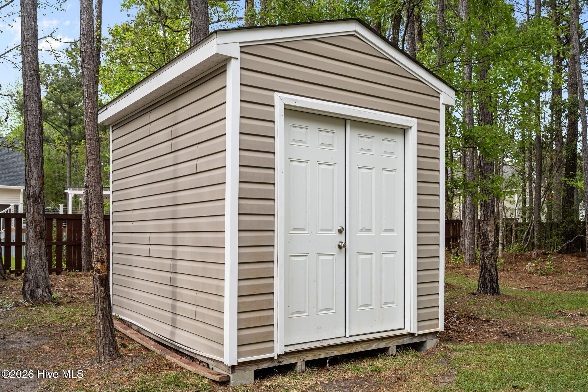 100565759 | Photo 43