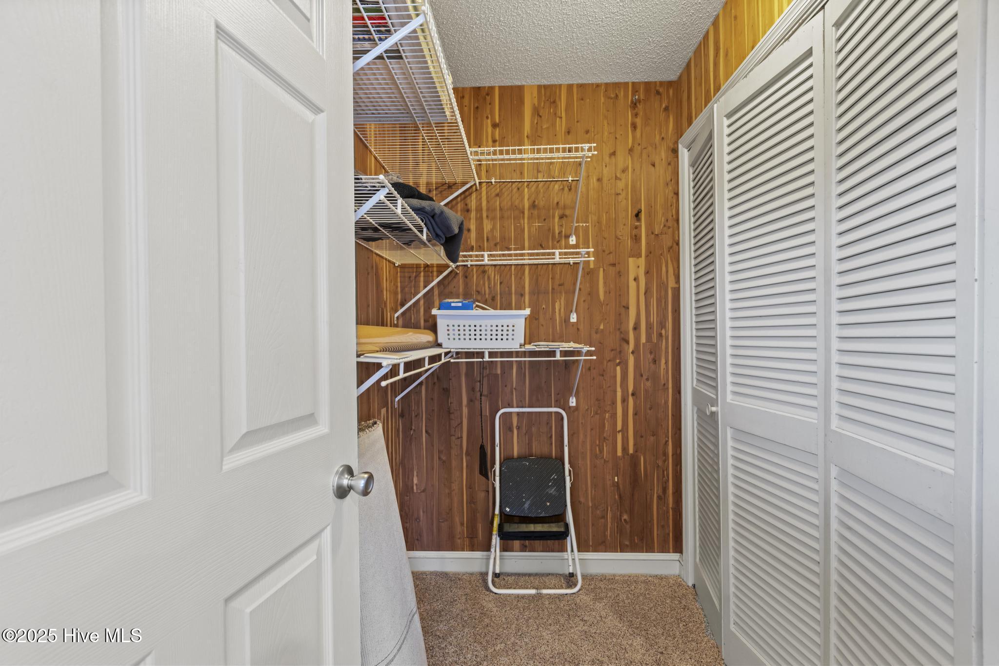 100540981 | Photo 29