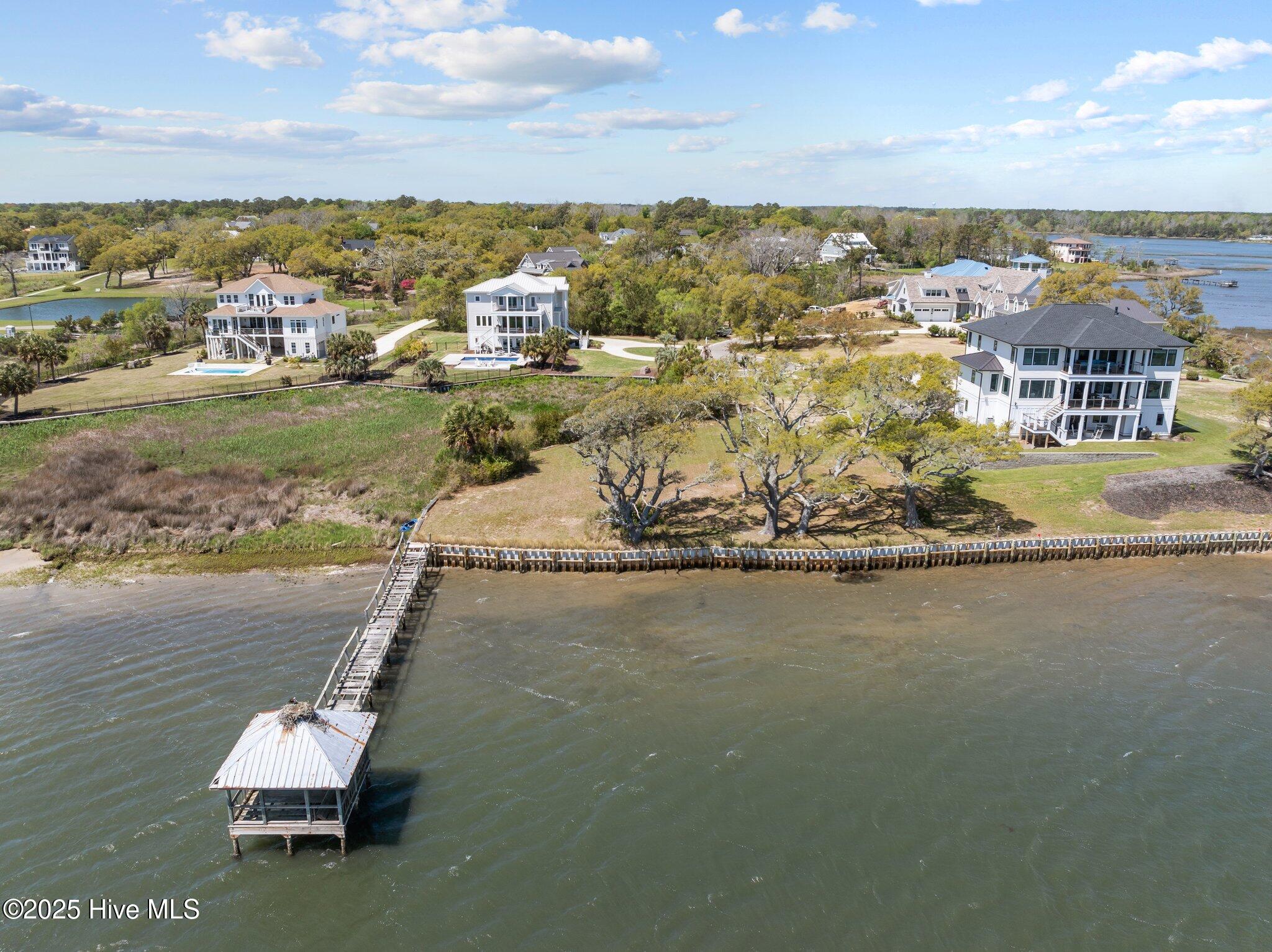 100502292 | Photo 17