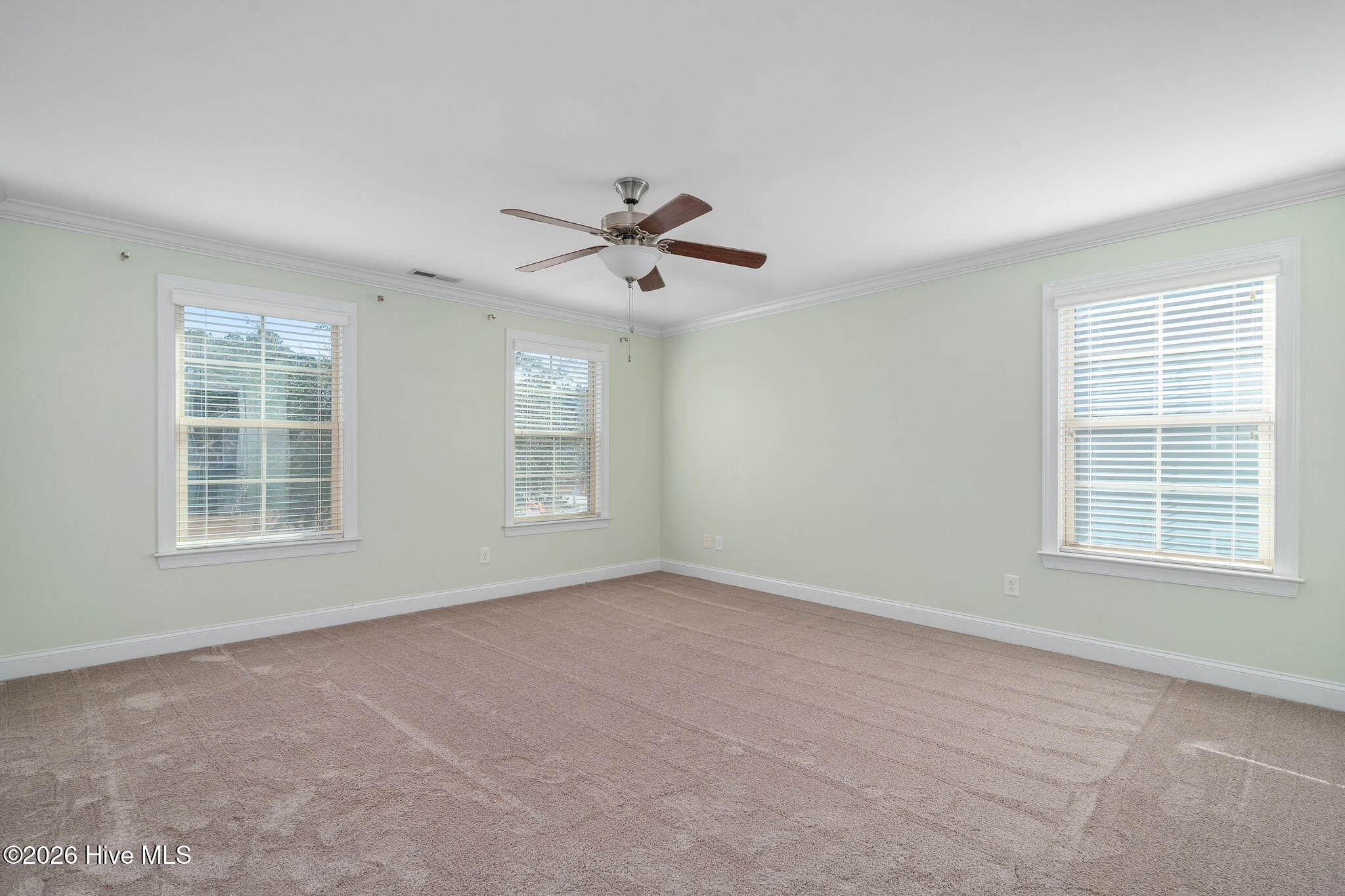 100547626 | Photo 21