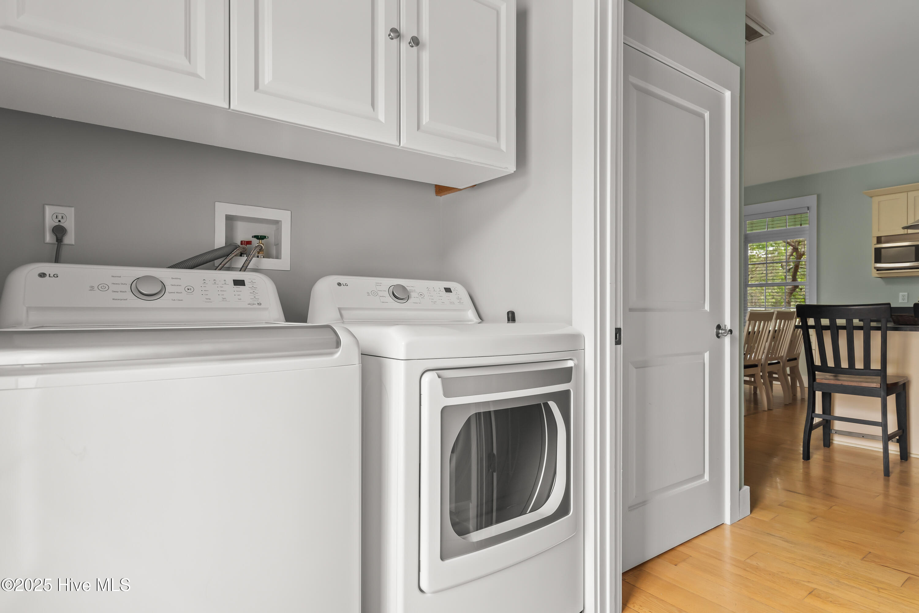 100555260 | Photo 28