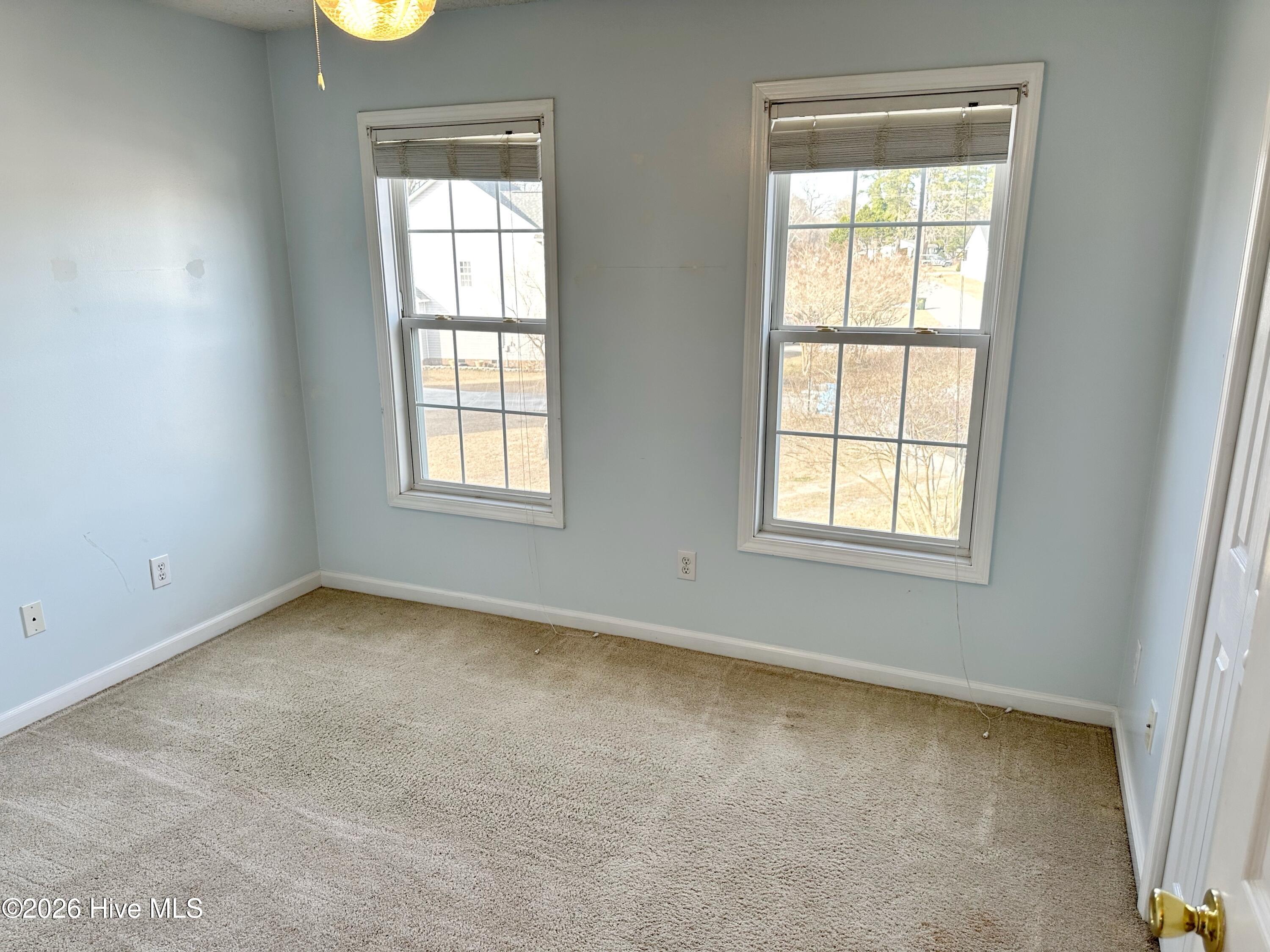 100551305 | Photo 24