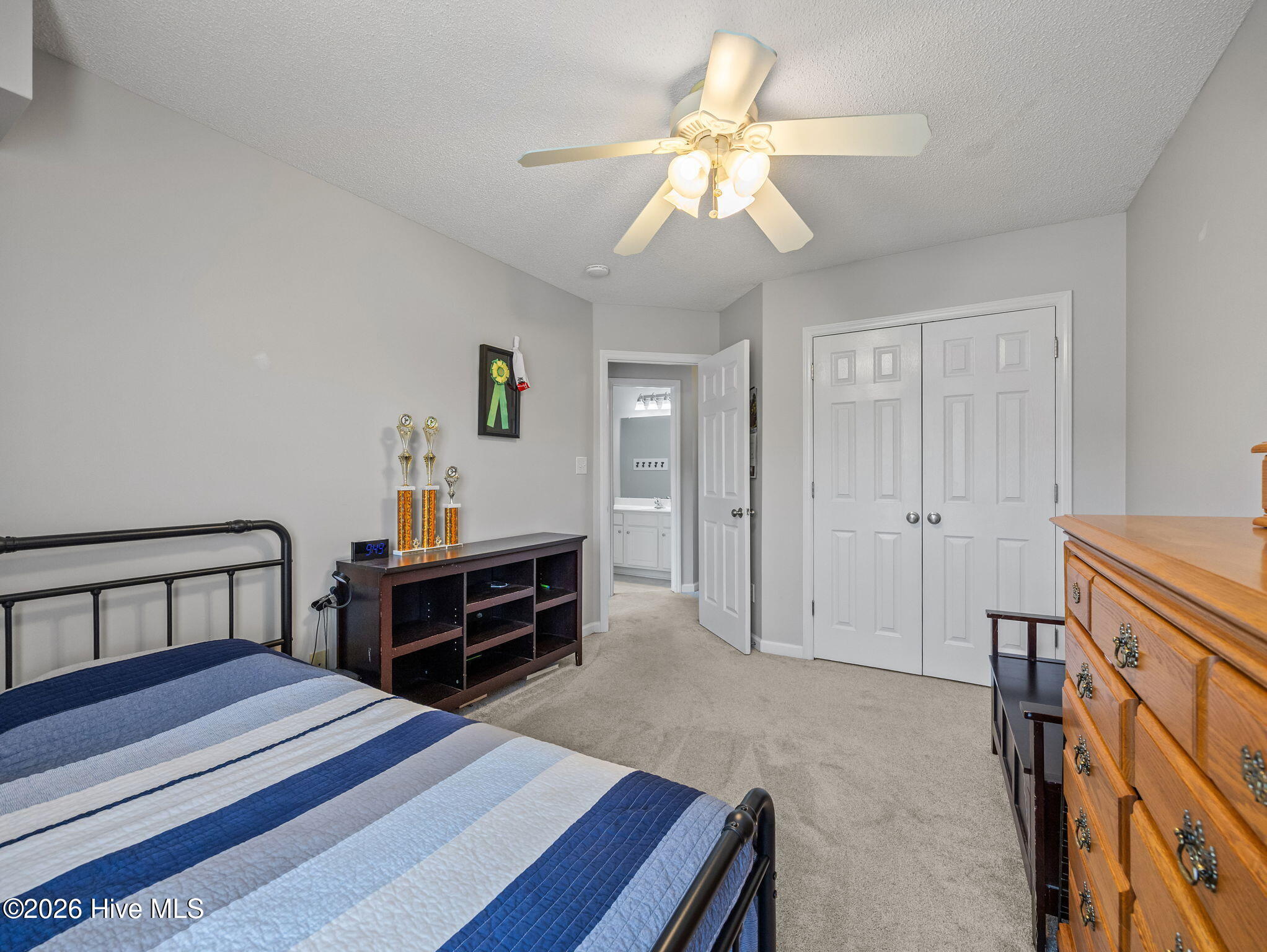 100566884 | Photo 30