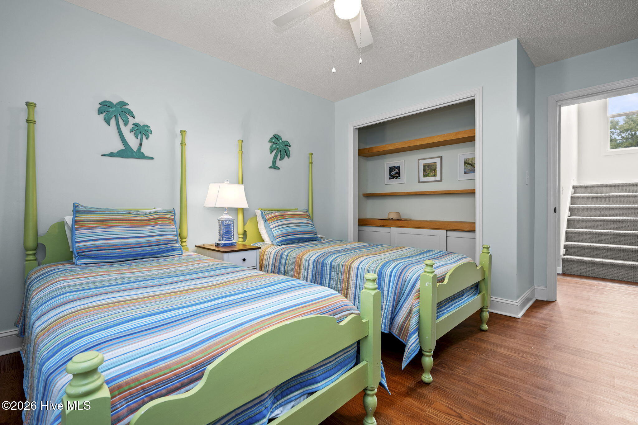 100557272 | Photo 44