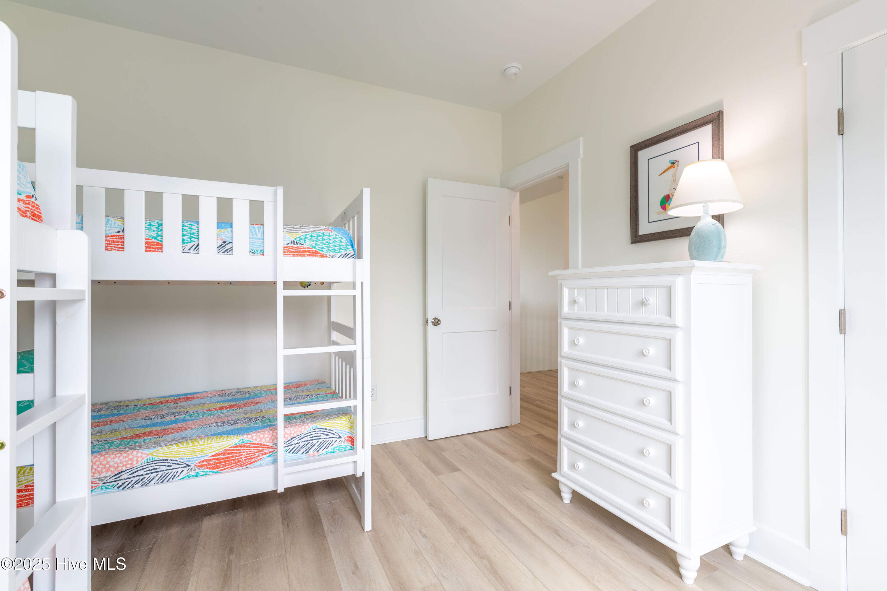 100474523 | Photo 50