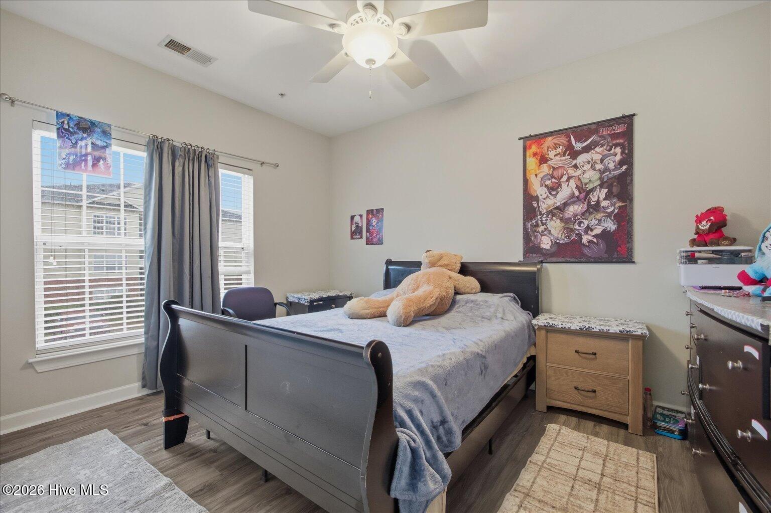 100527168 | Photo 19