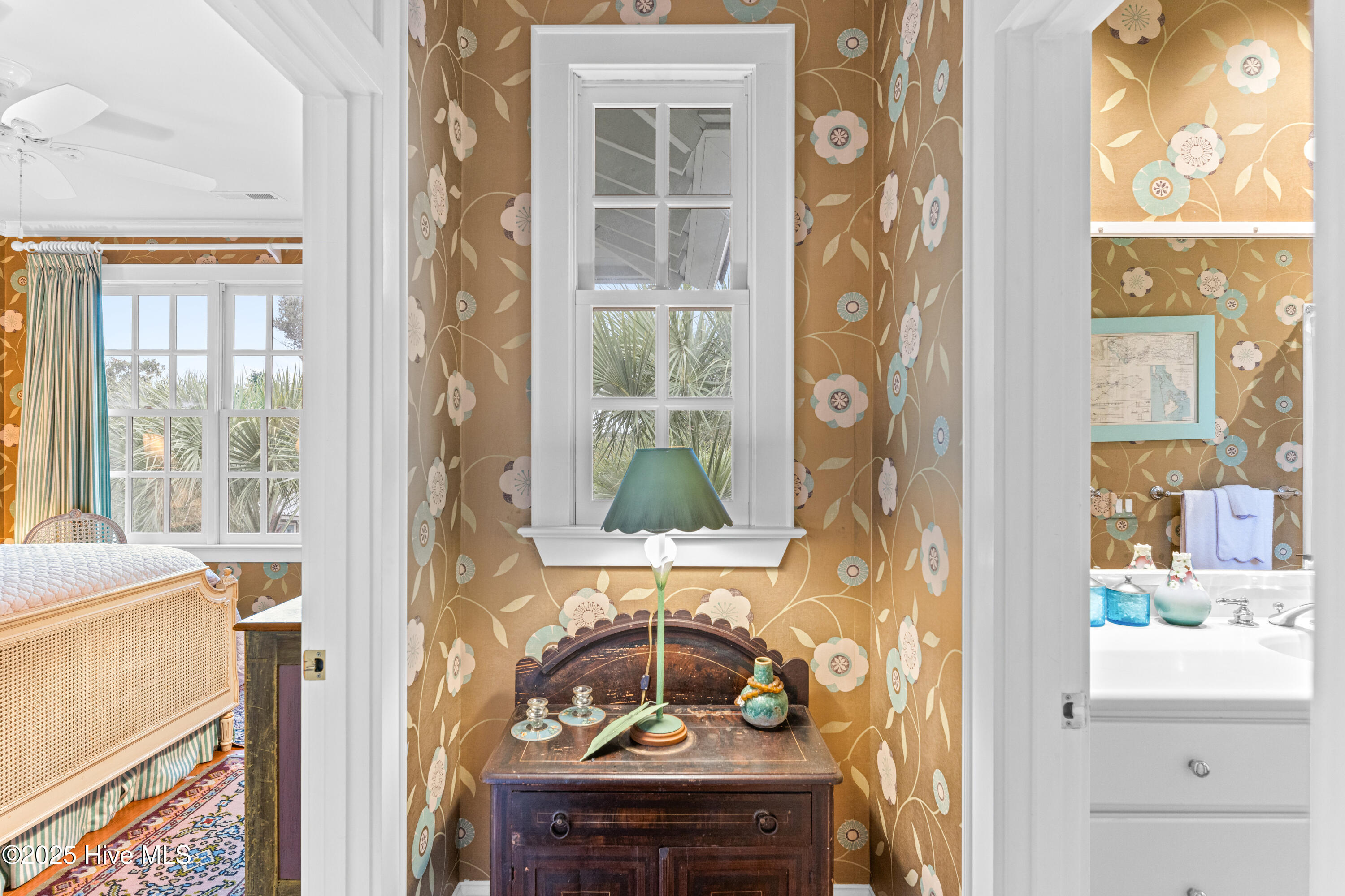 100531454 | Photo 38