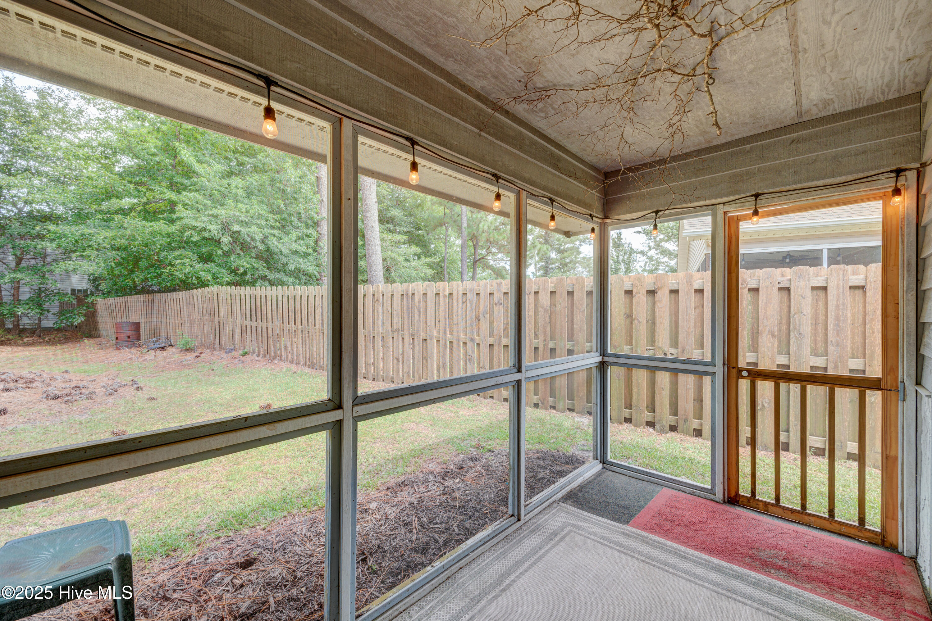 100524399 | Photo 30