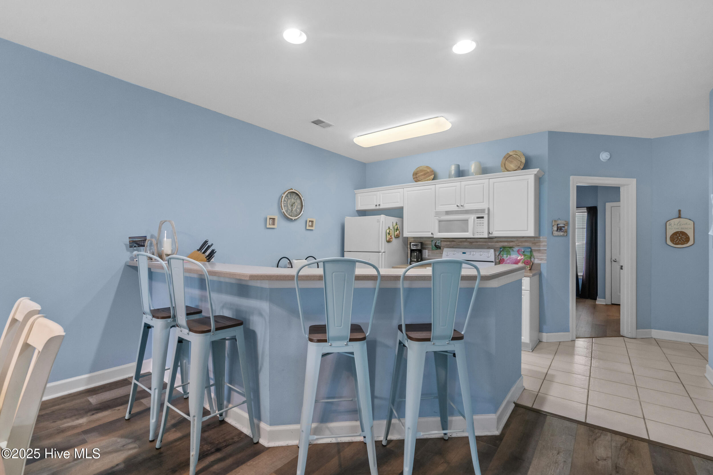 100519917 | Photo 21