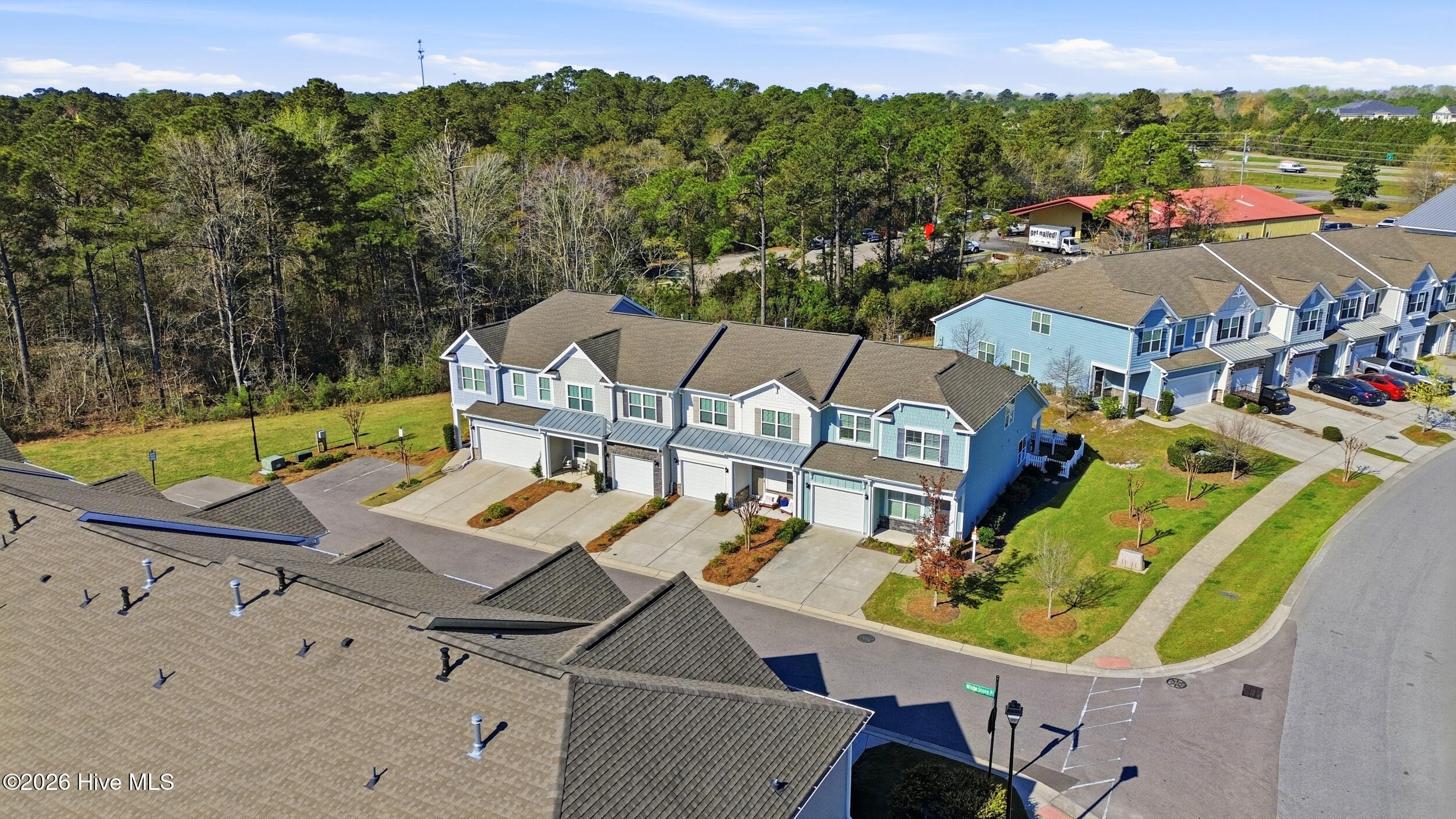 100562776 | Photo 40