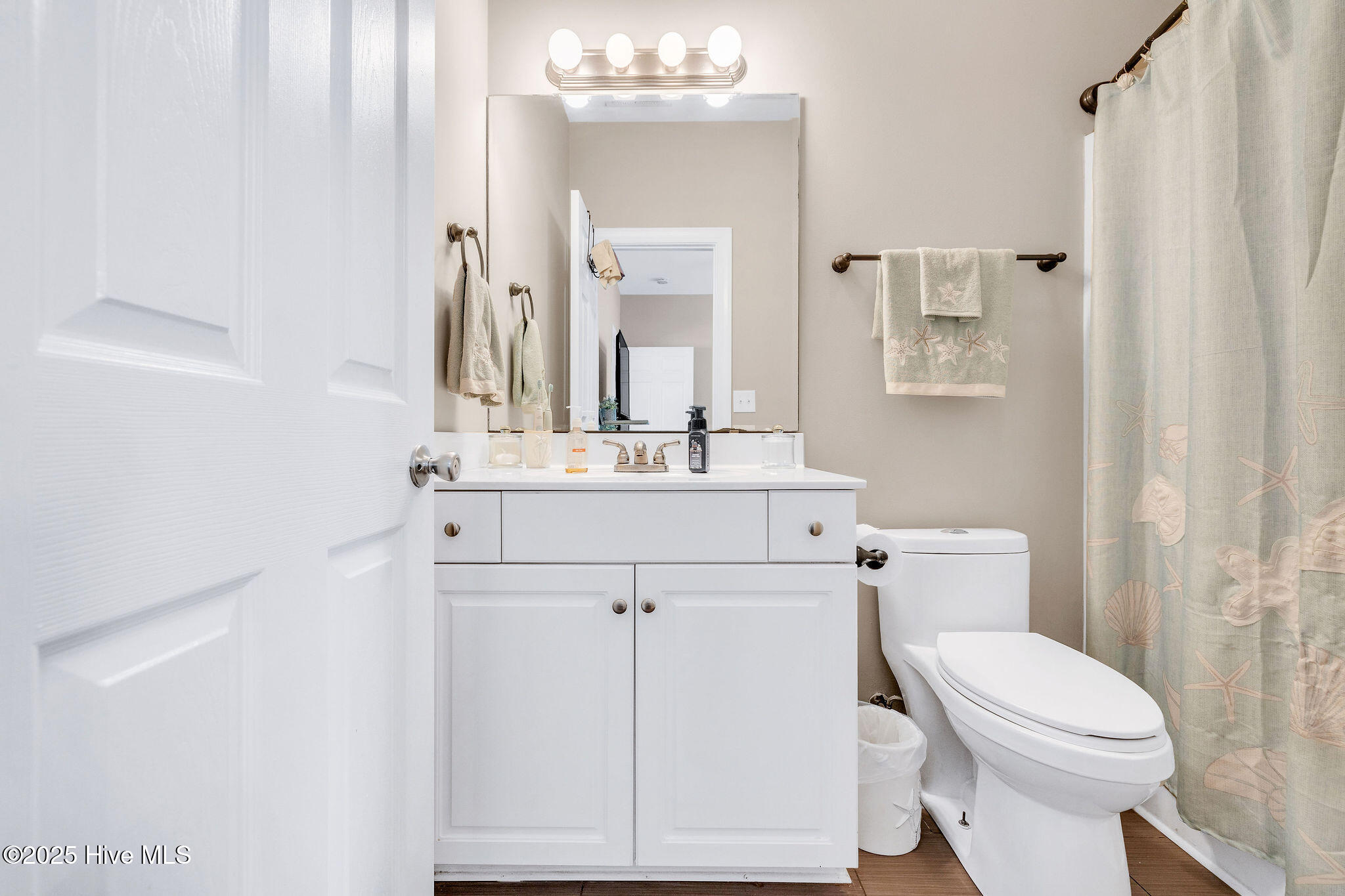 100522781 | Photo 15