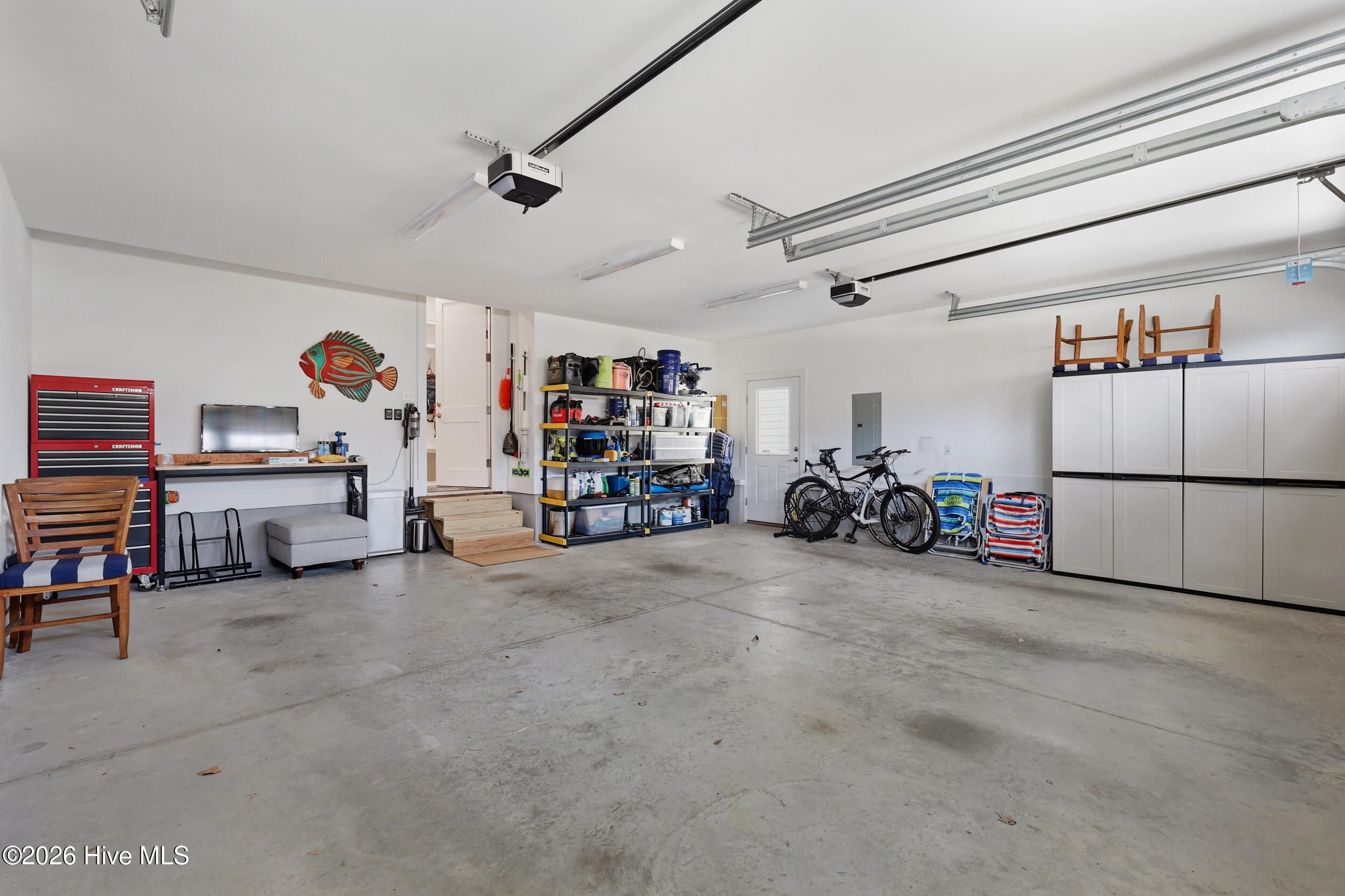 100558657 | Photo 62