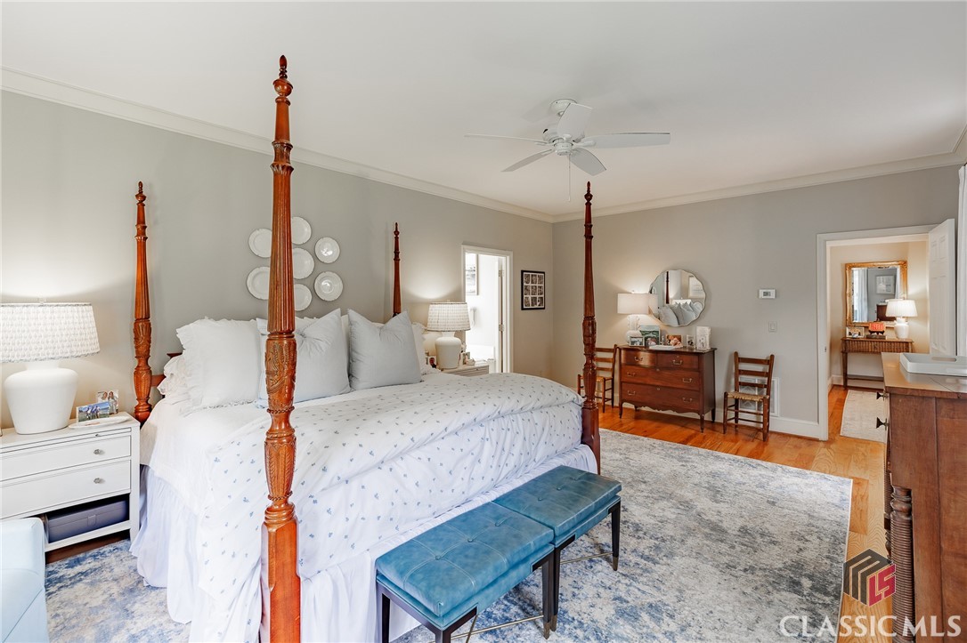 1060 Woodhollow Lane