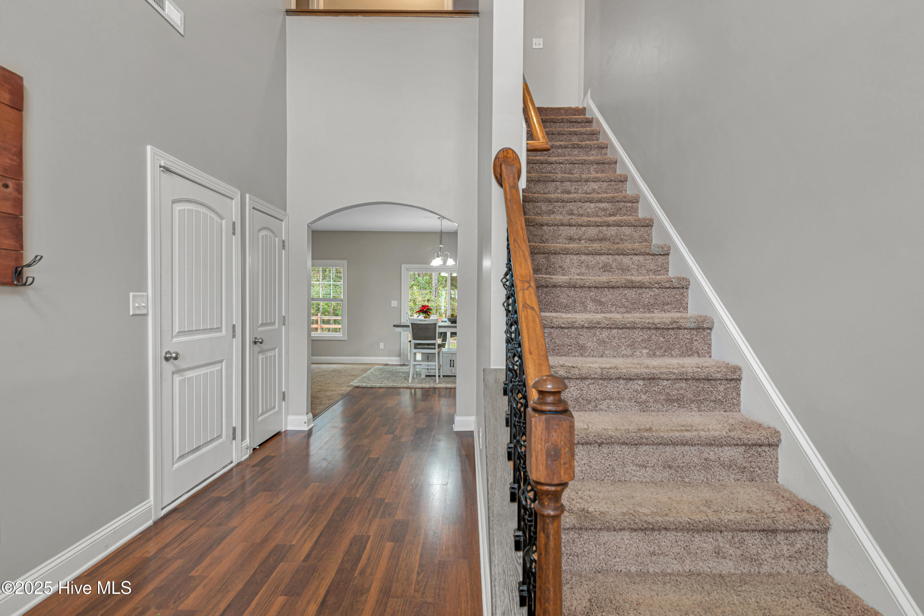 100545254 | Photo 21