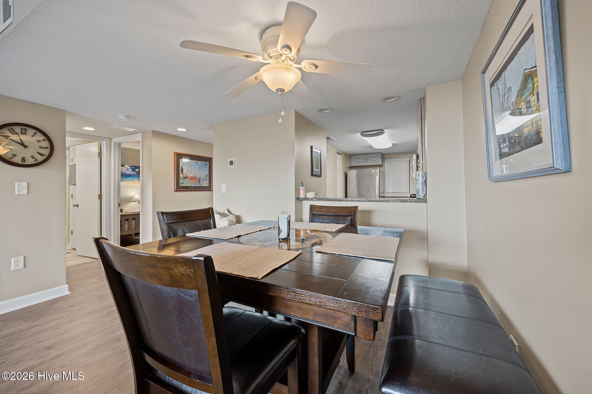 100559445 | Photo 10