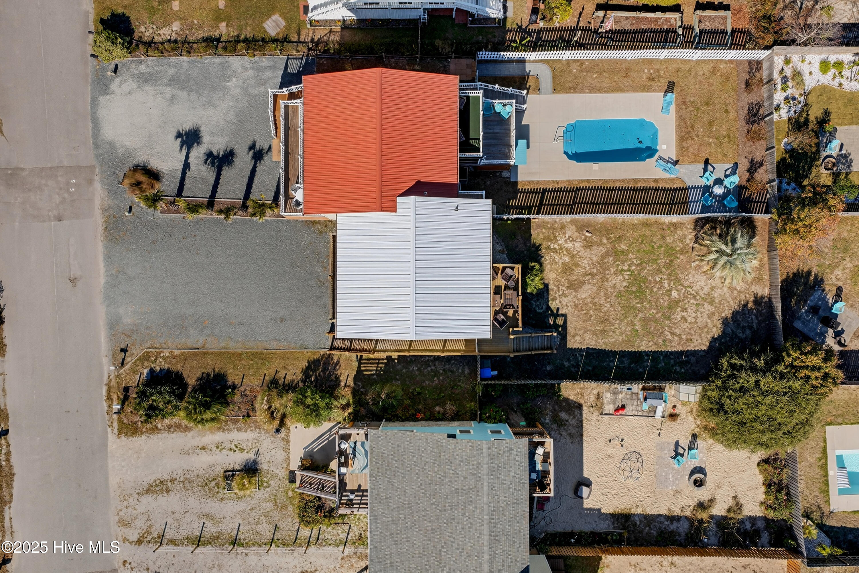 100542400 | Photo 19