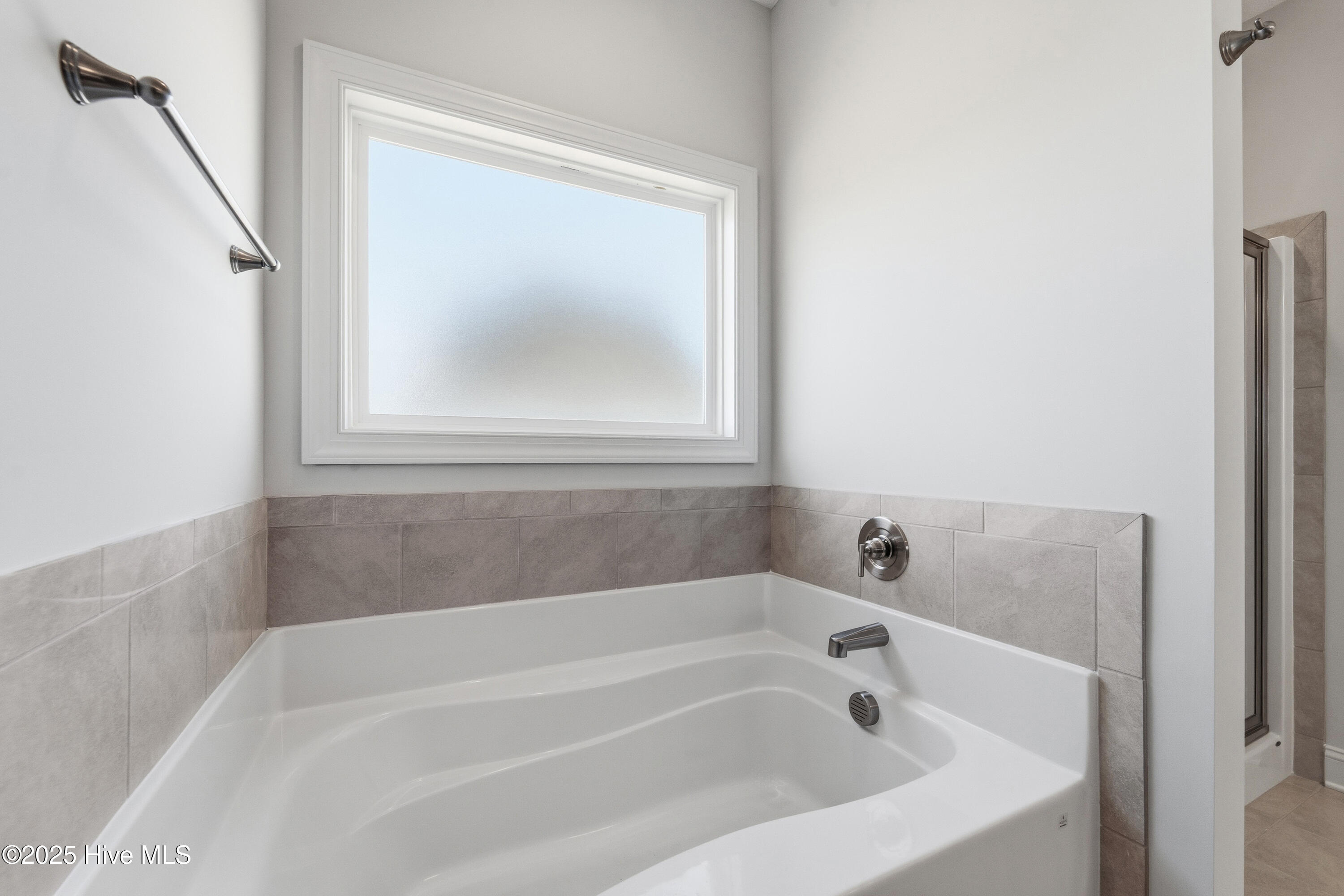 100507195 | Photo 21