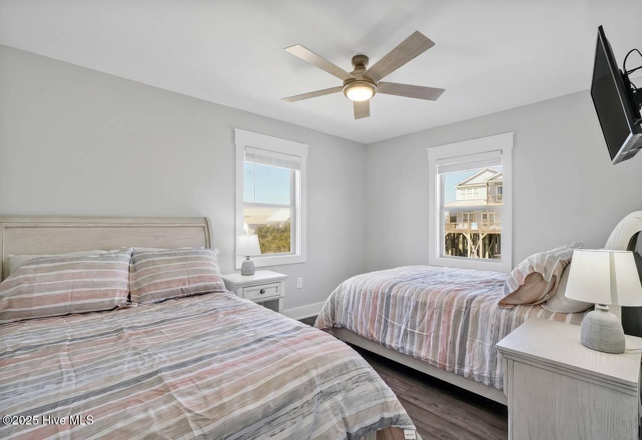 100484000 | Photo 30