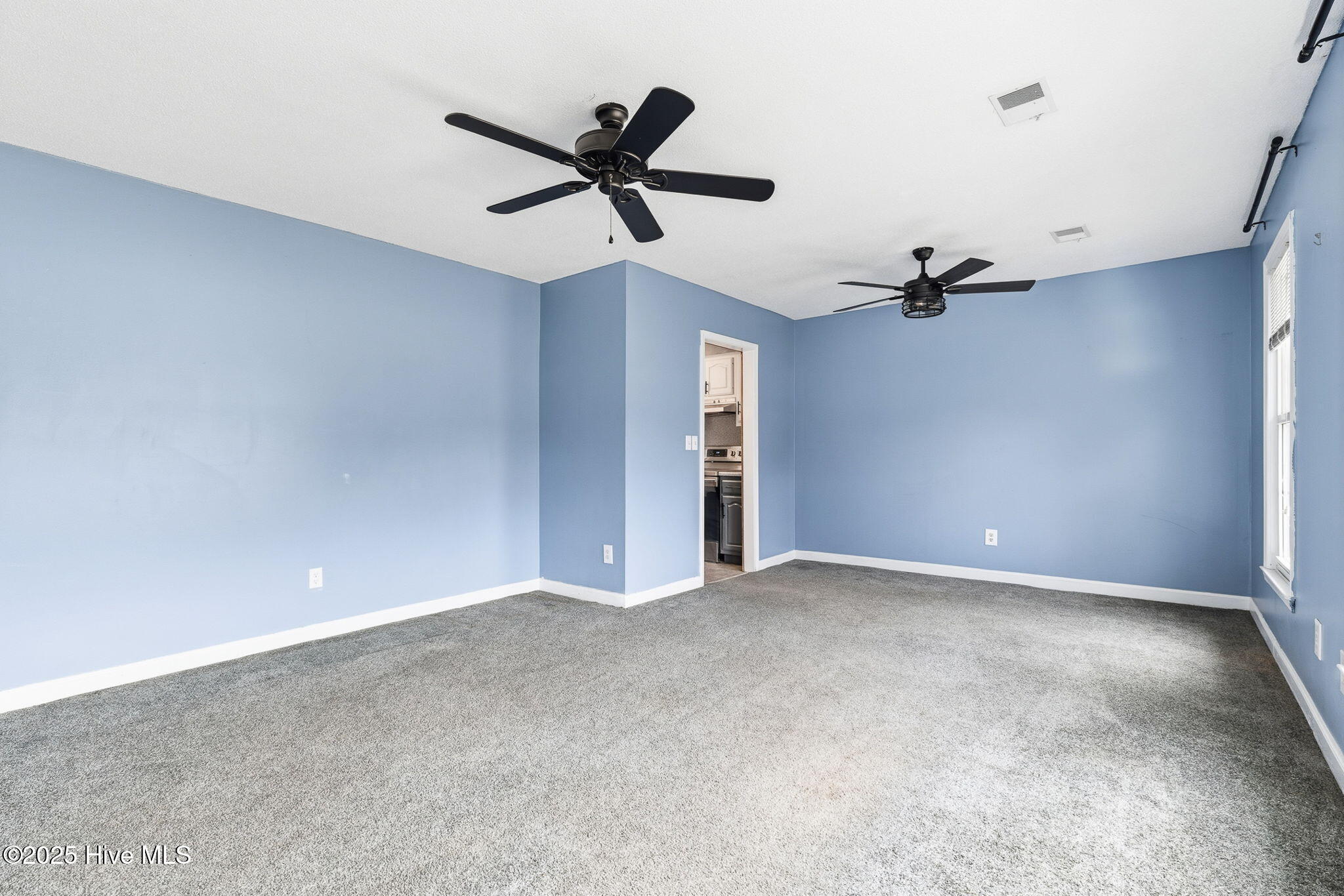 100539016 | Photo 10