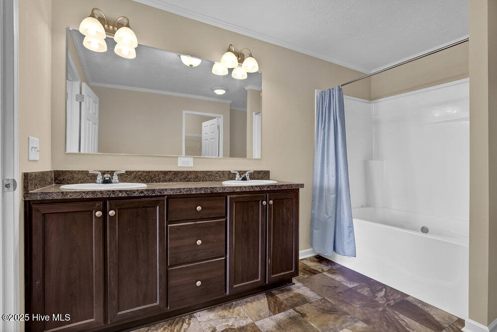 100493955 | Photo 20