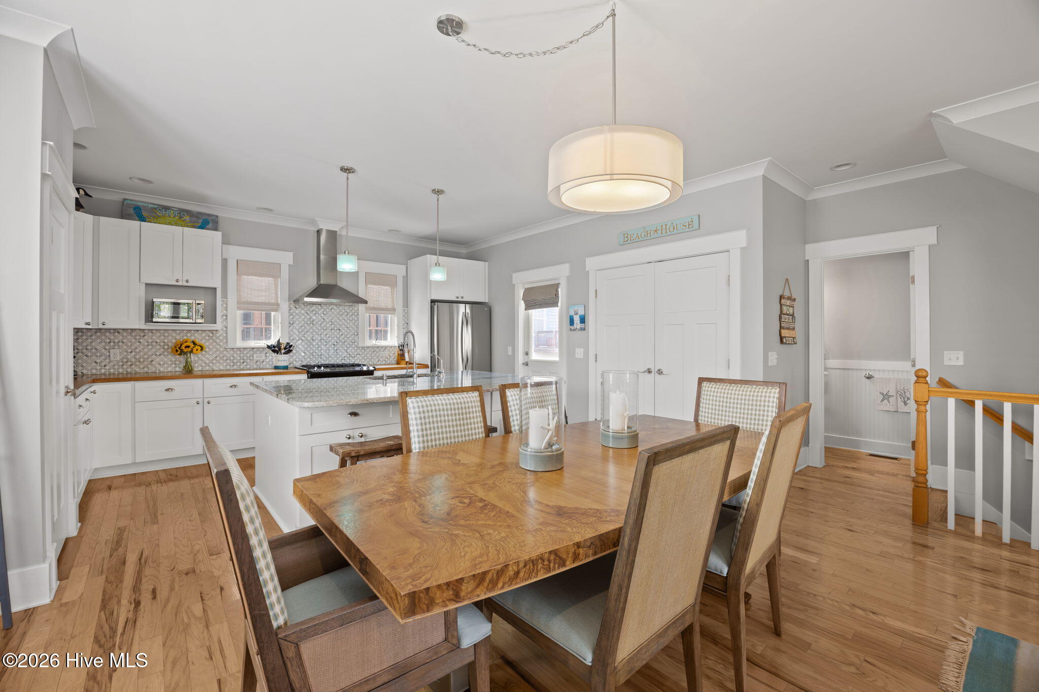 100564521 | Photo 11