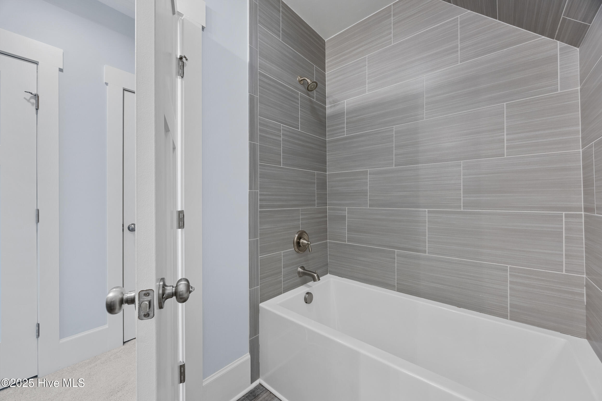 100544586 | Photo 41