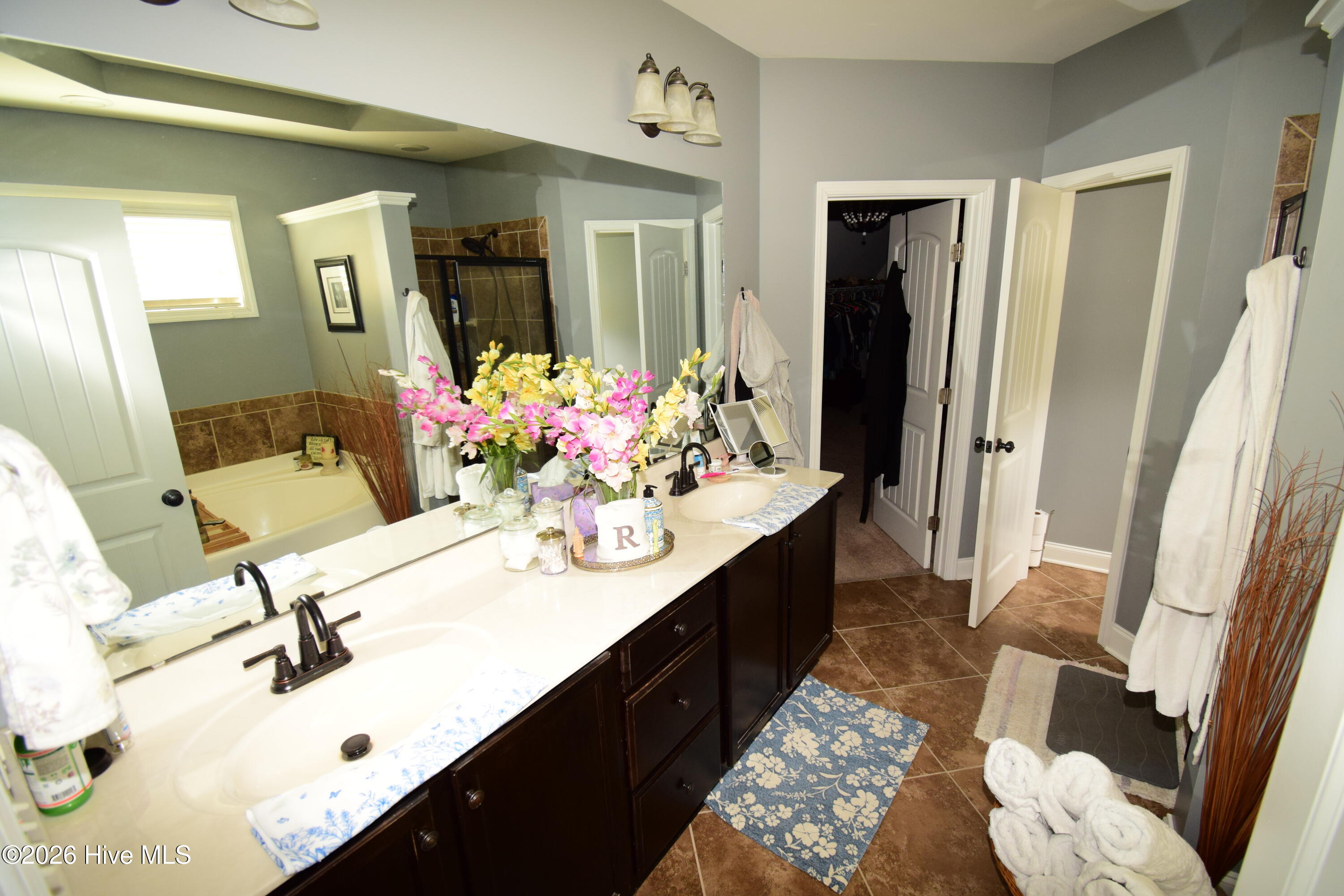 100566647 | Photo 31