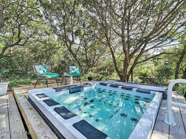 100558196 | Photo 18