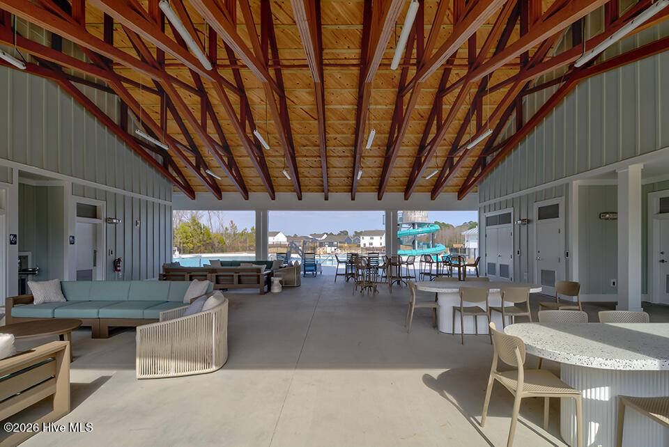 100557891 | Photo 26