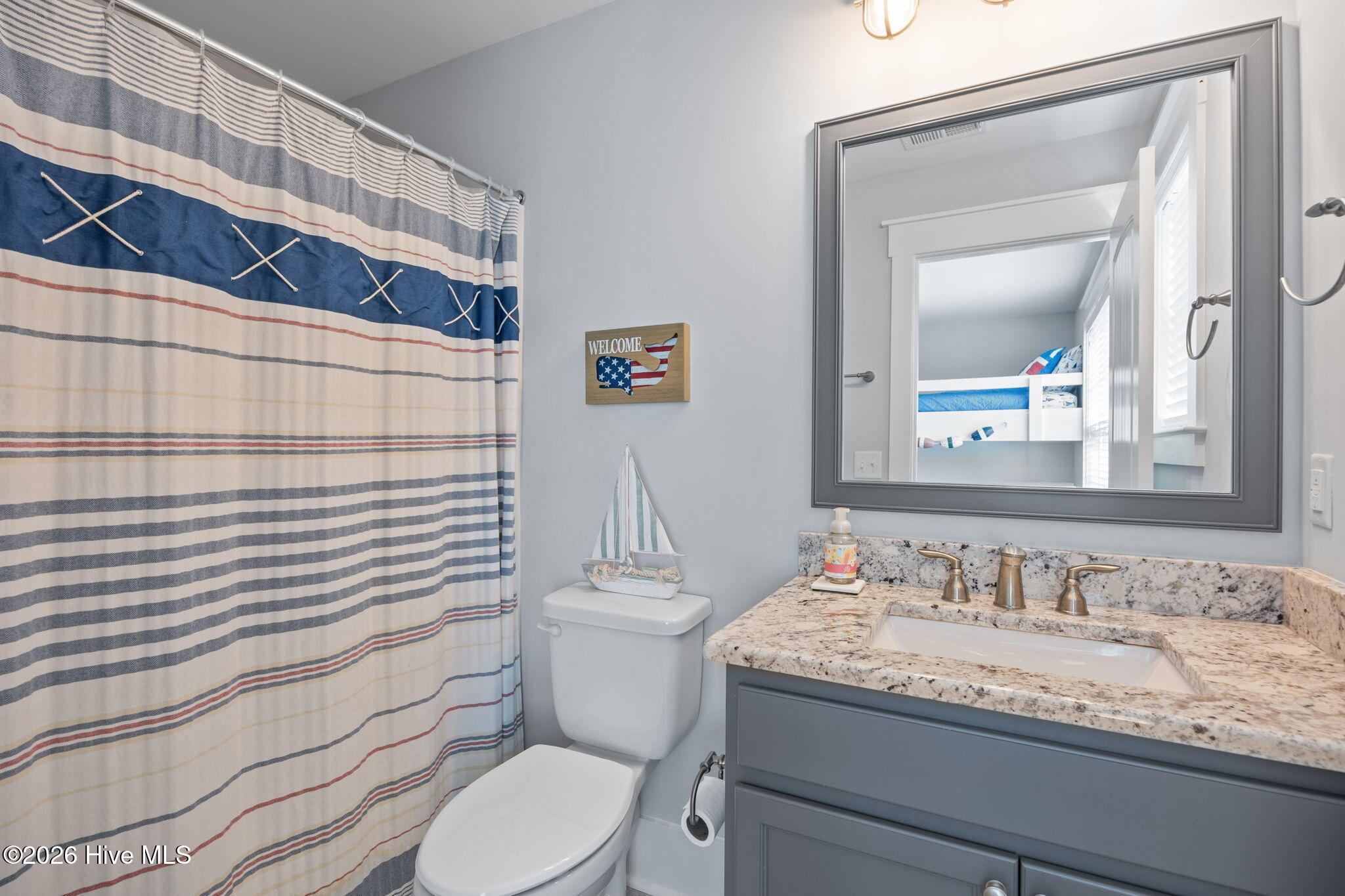 100563042 | Photo 29