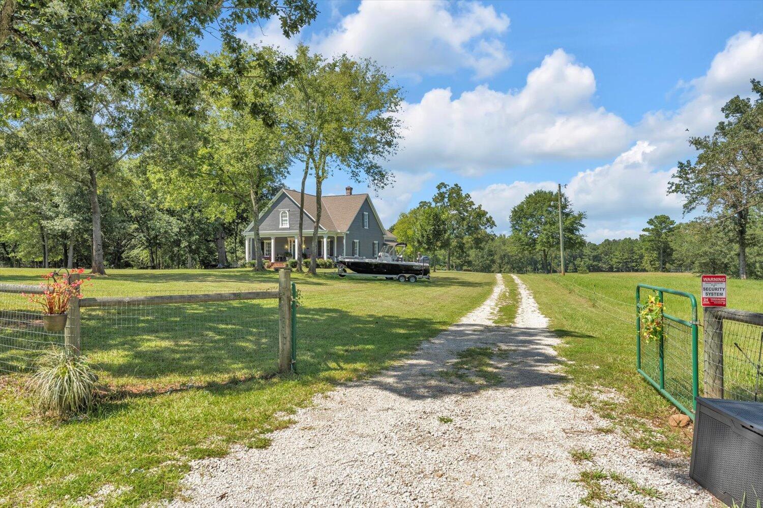 02-5111 Greensboro Rd S 02