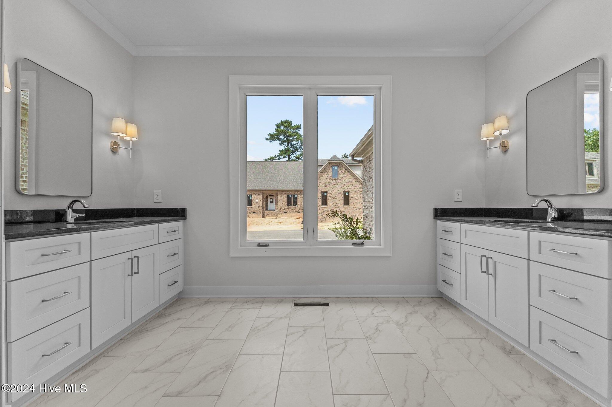 25-web-or-mls-707A3328