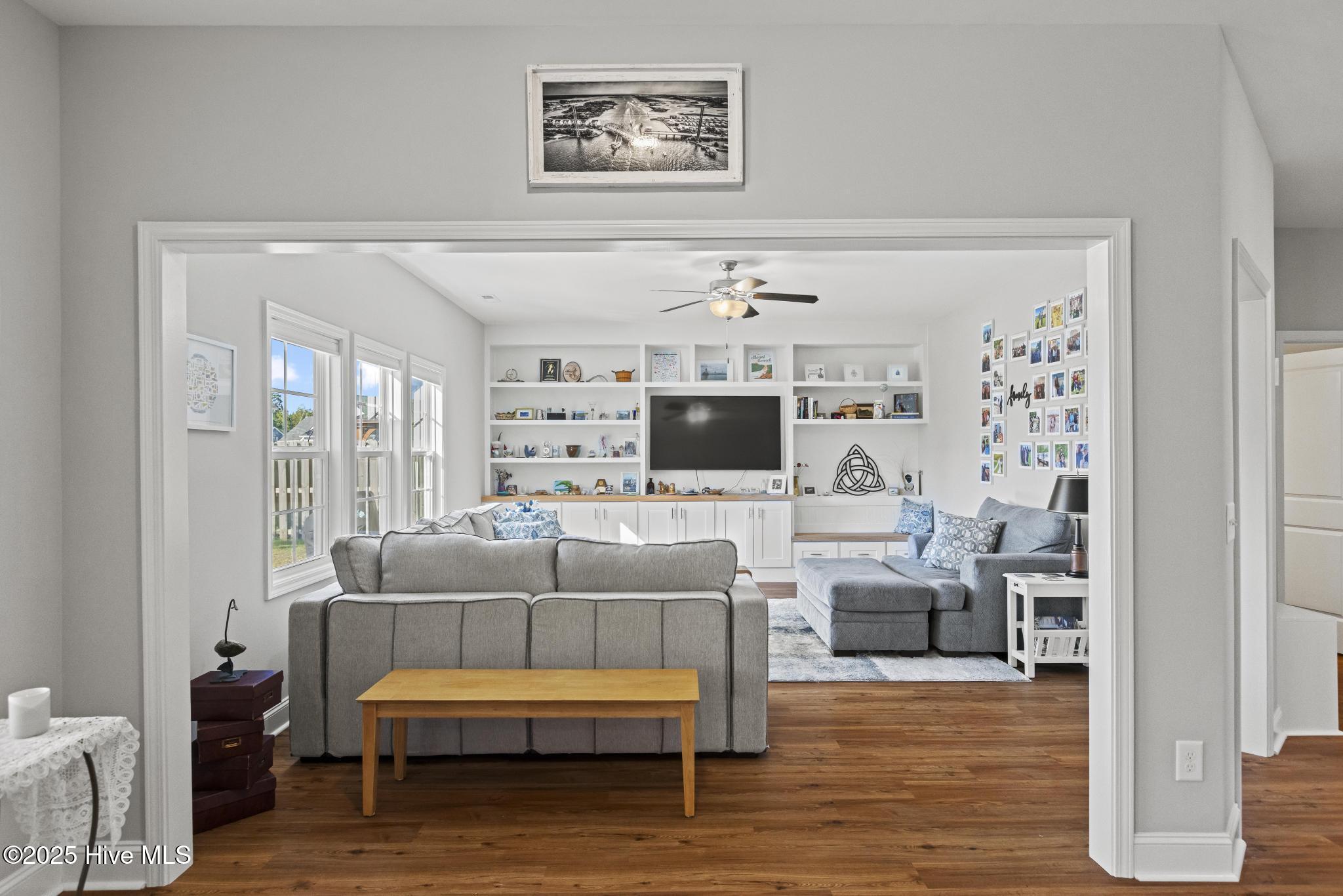 100528220 | Photo 10