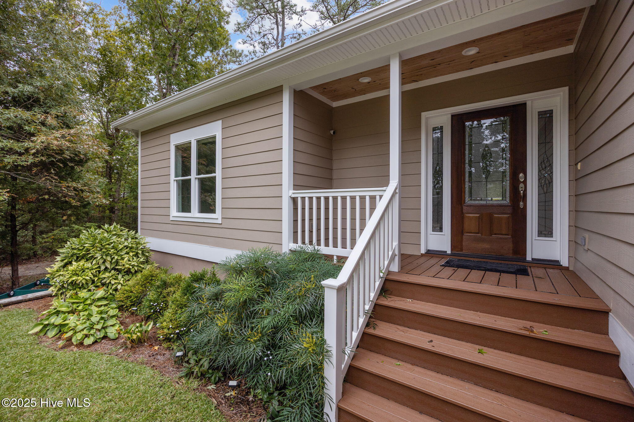 402 Whittaker Point Road,Oriental