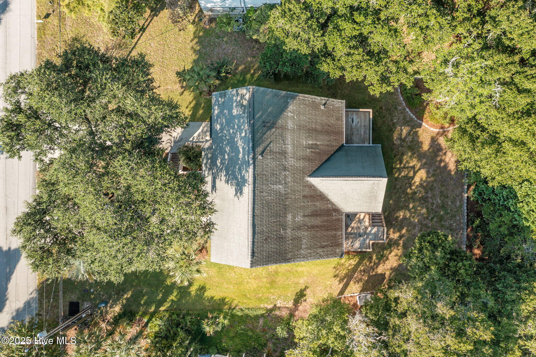 100536740 | Photo 47