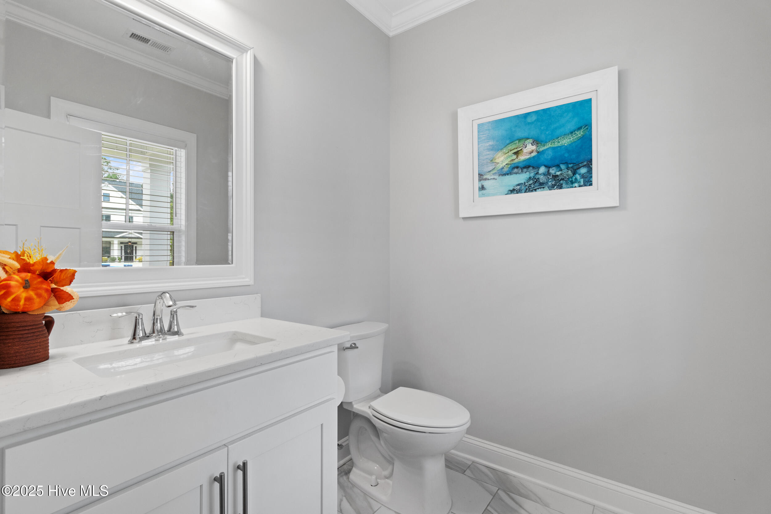 100536261 | Photo 20