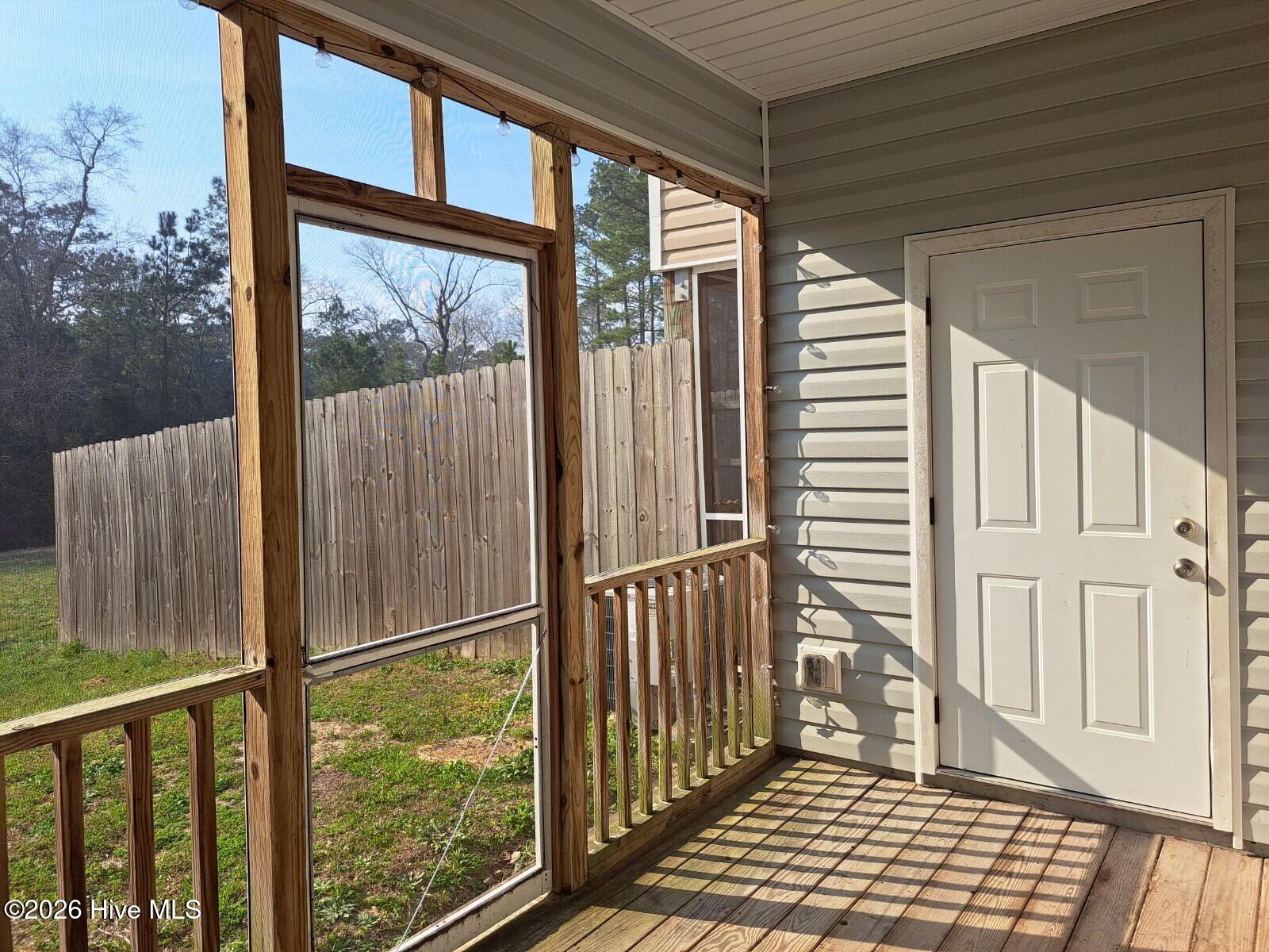 100555194 | Photo 16