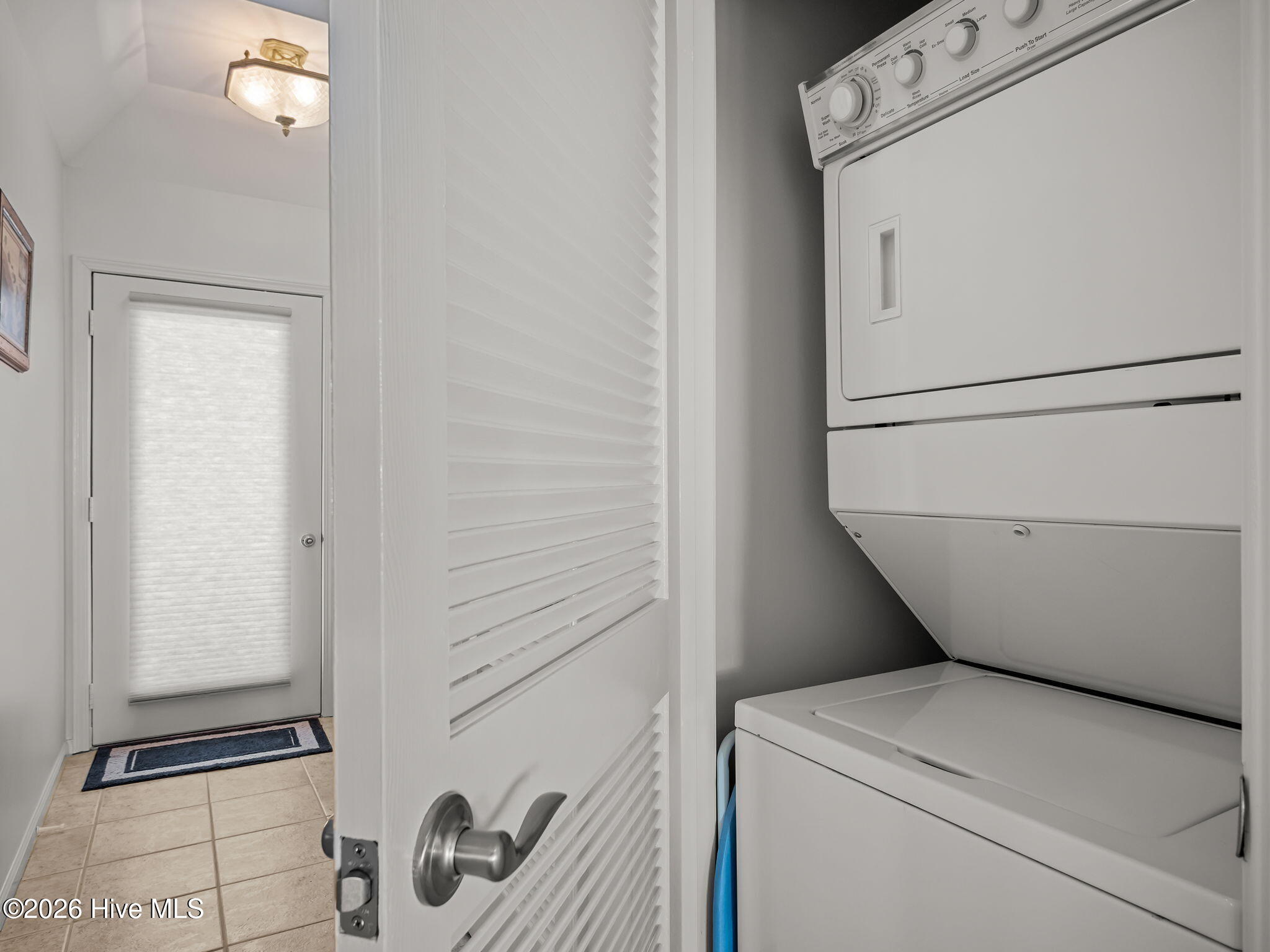 100552936 | Photo 31