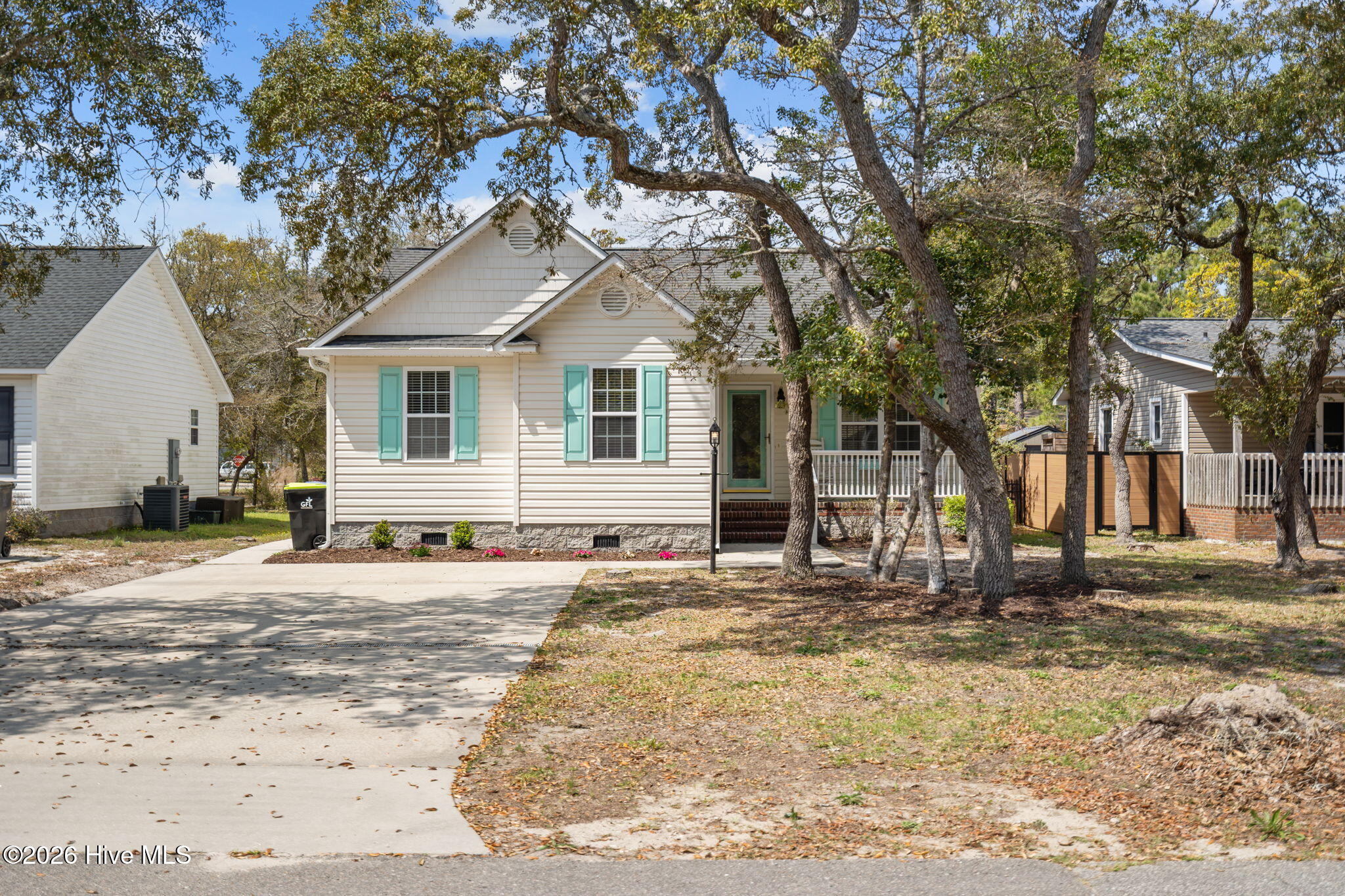 100564732 | Photo 36