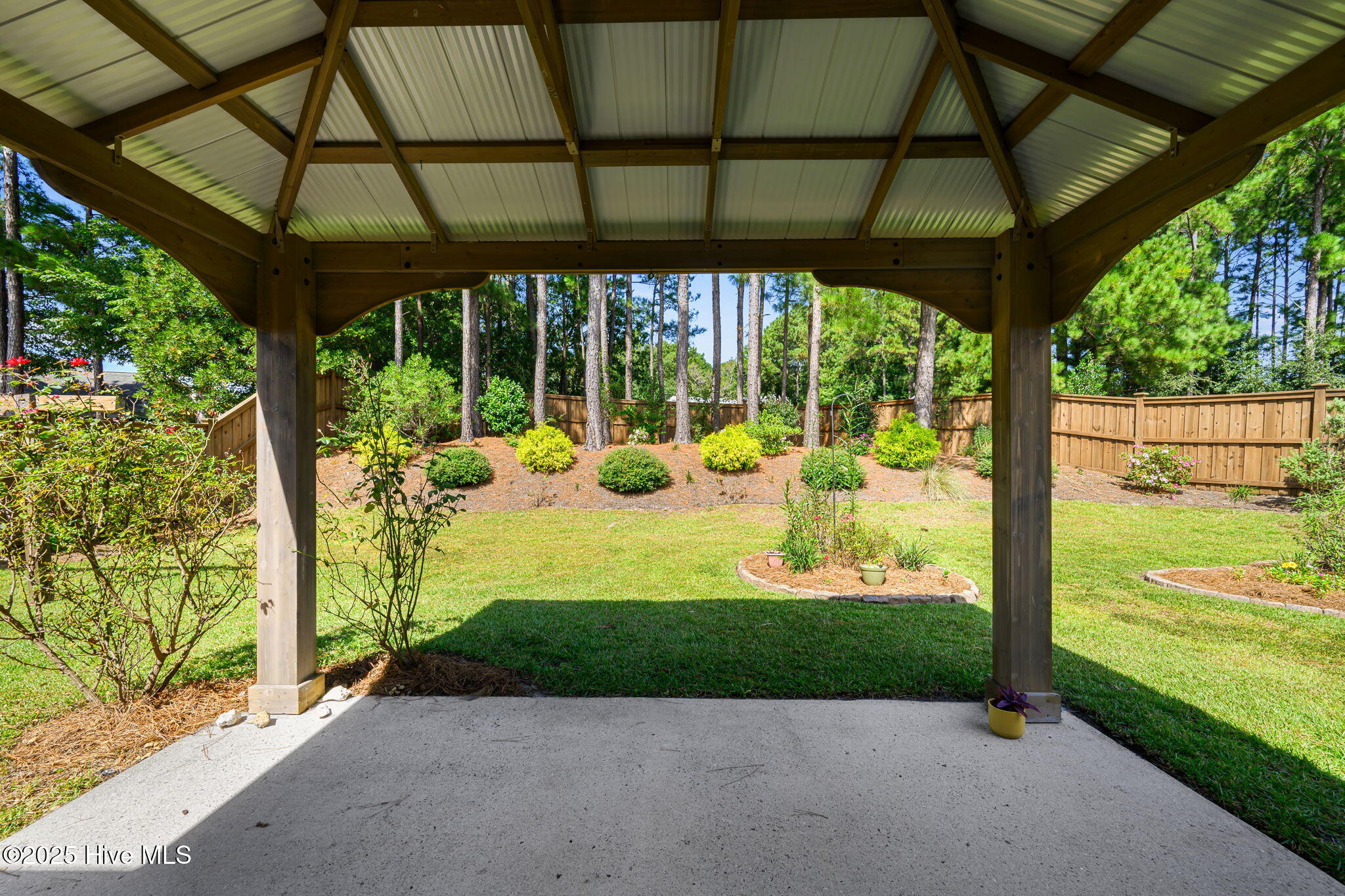 100525052 | Photo 30