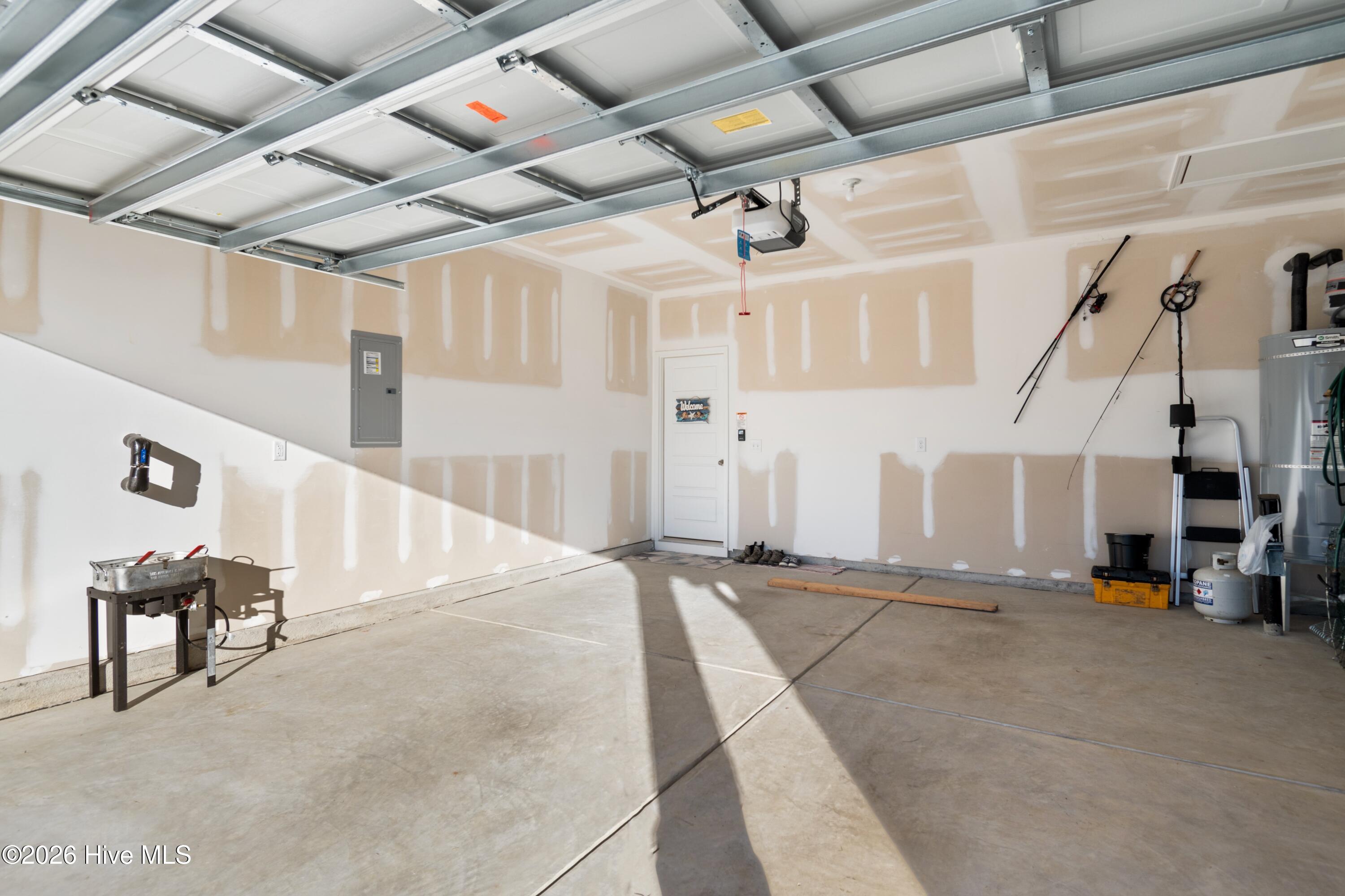 100547205 | Photo 29