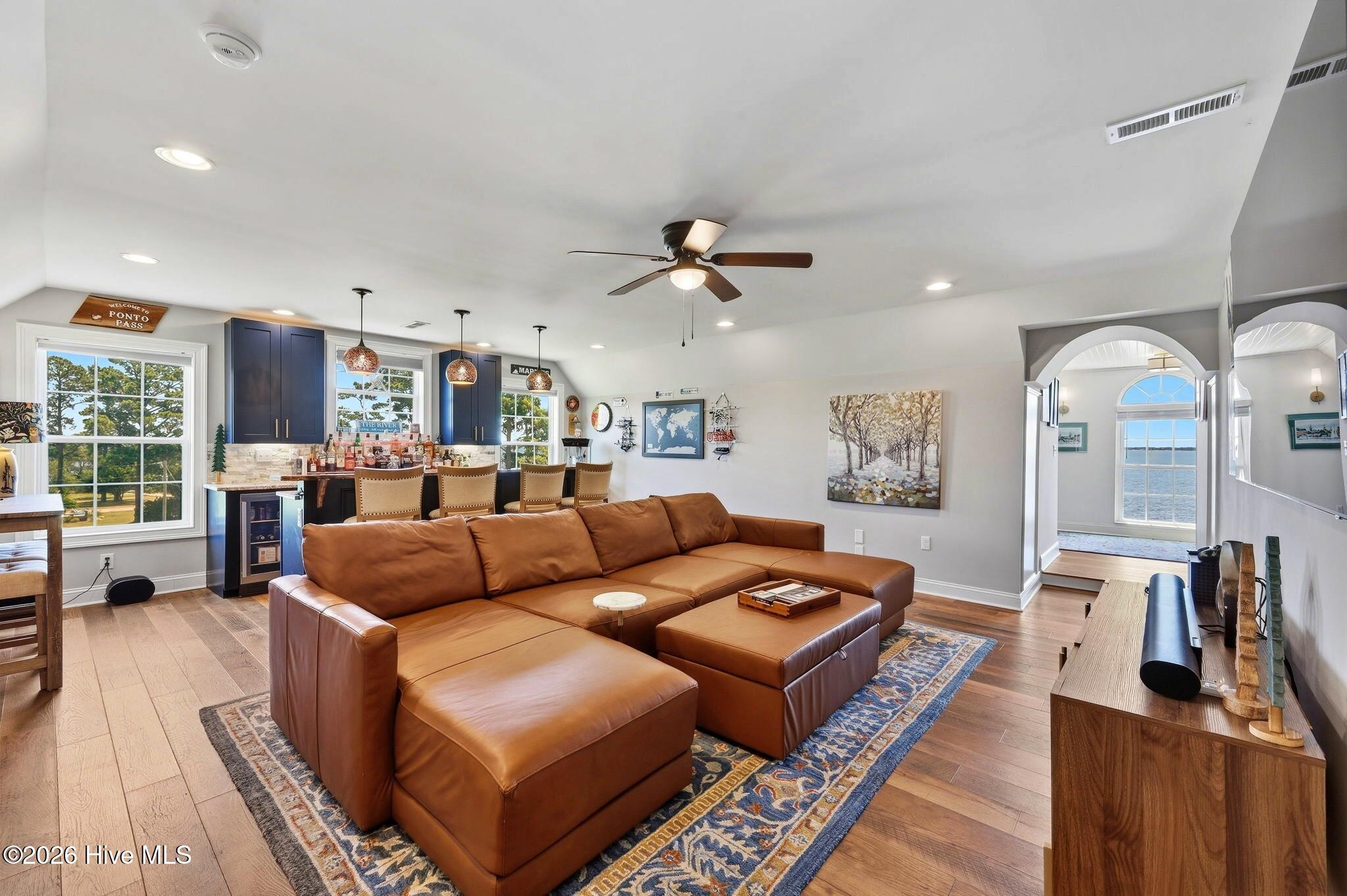 481 River Road,Arapahoe