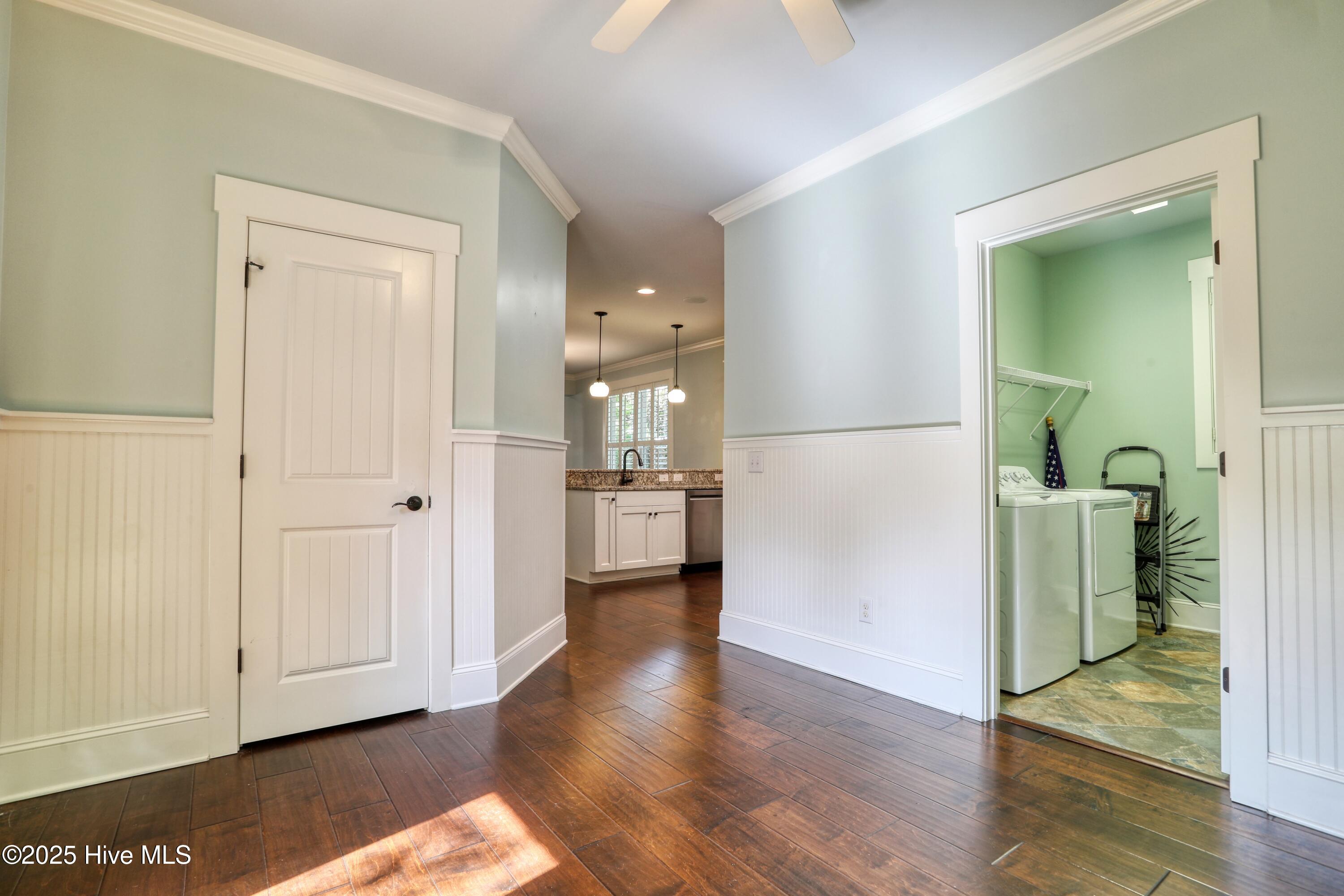 100502836 | Photo 29